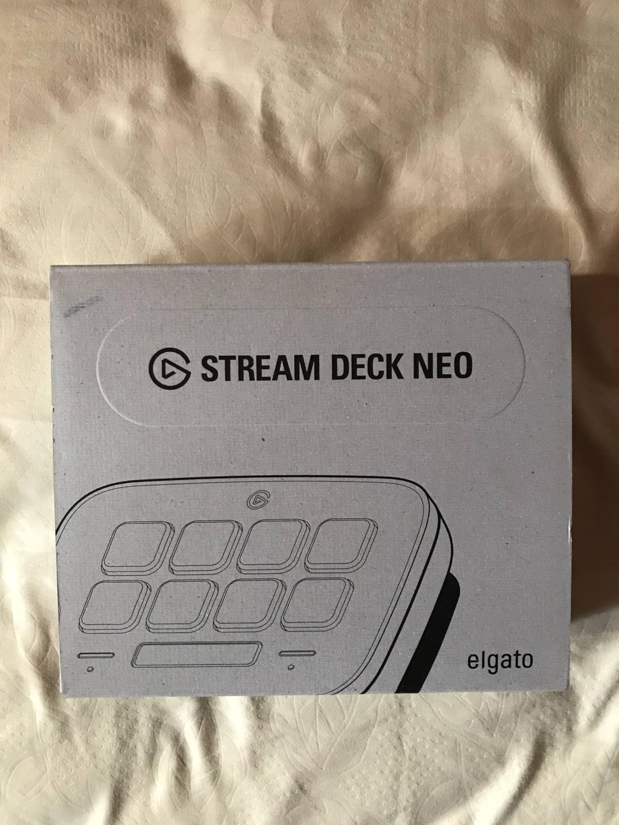 Elgato Stream Deck Neo – 8 Customizable Keys, 2 Touch Points