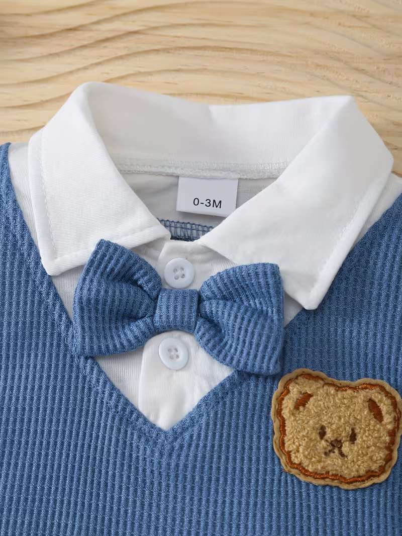 Conjunto Bubupandy 2 en 1: Body de Oso con Corbata + Shorts "Hermano Pequeño"