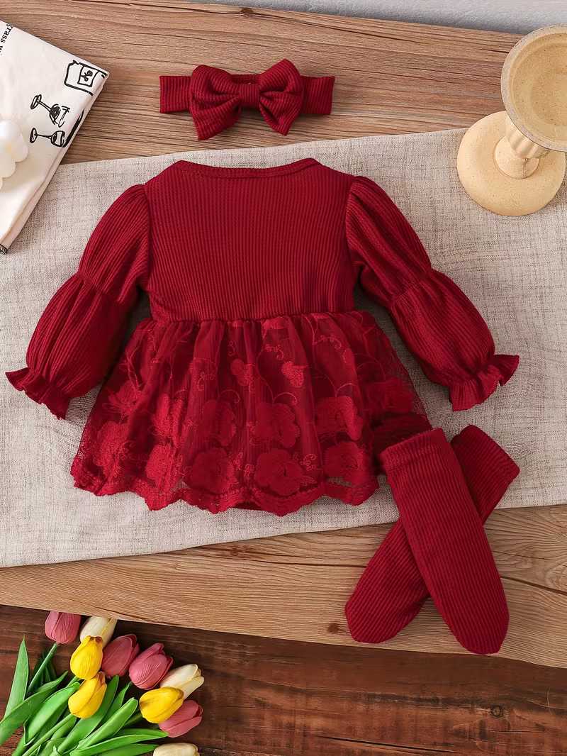 Conjunto Bubupandy Gala Baby: Mameluco Manga Farolina + Diadema de Tul + Calcetines