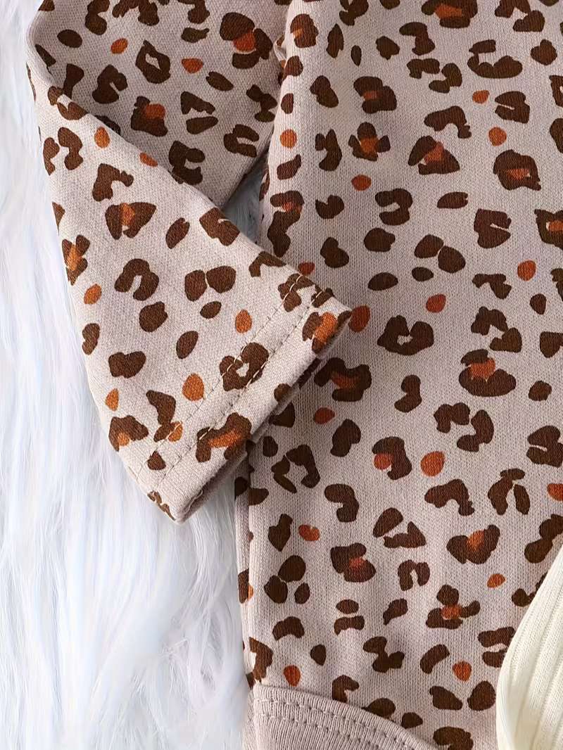 Pack de 3 Bodys Bubupandy: Estilo Retro, Leopardo y Flores para Bebé