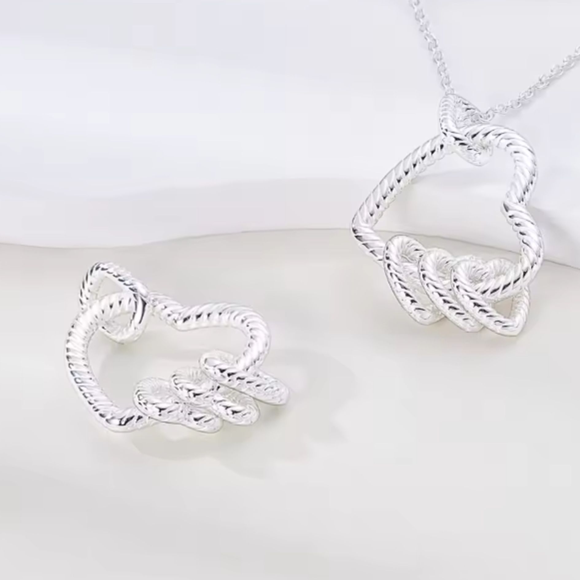 Family Love Necklace 