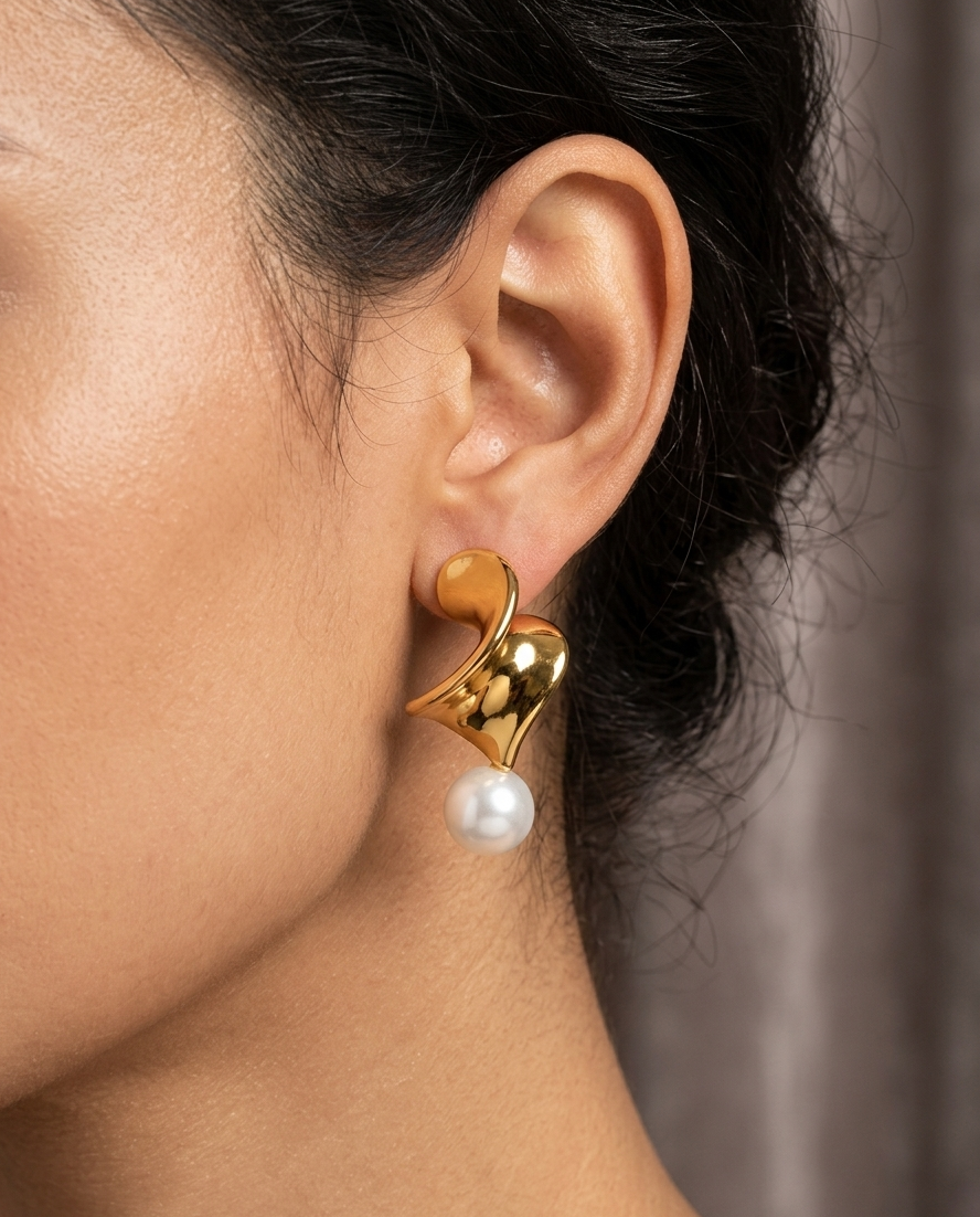 Pearlina Statement Earring