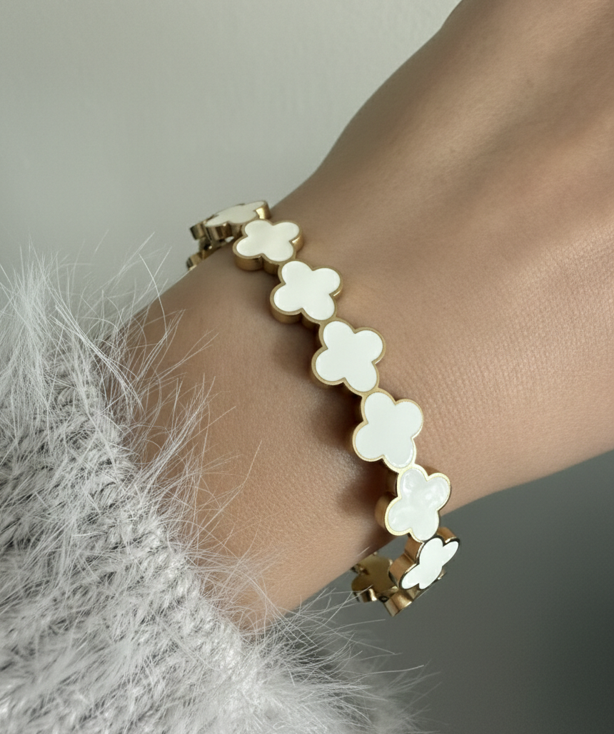 Evi Clover Gold Bracelet