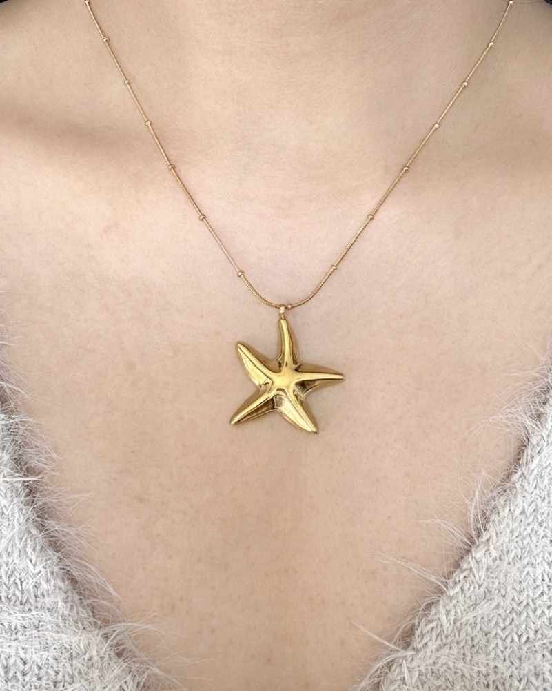 Goldstar Necklace