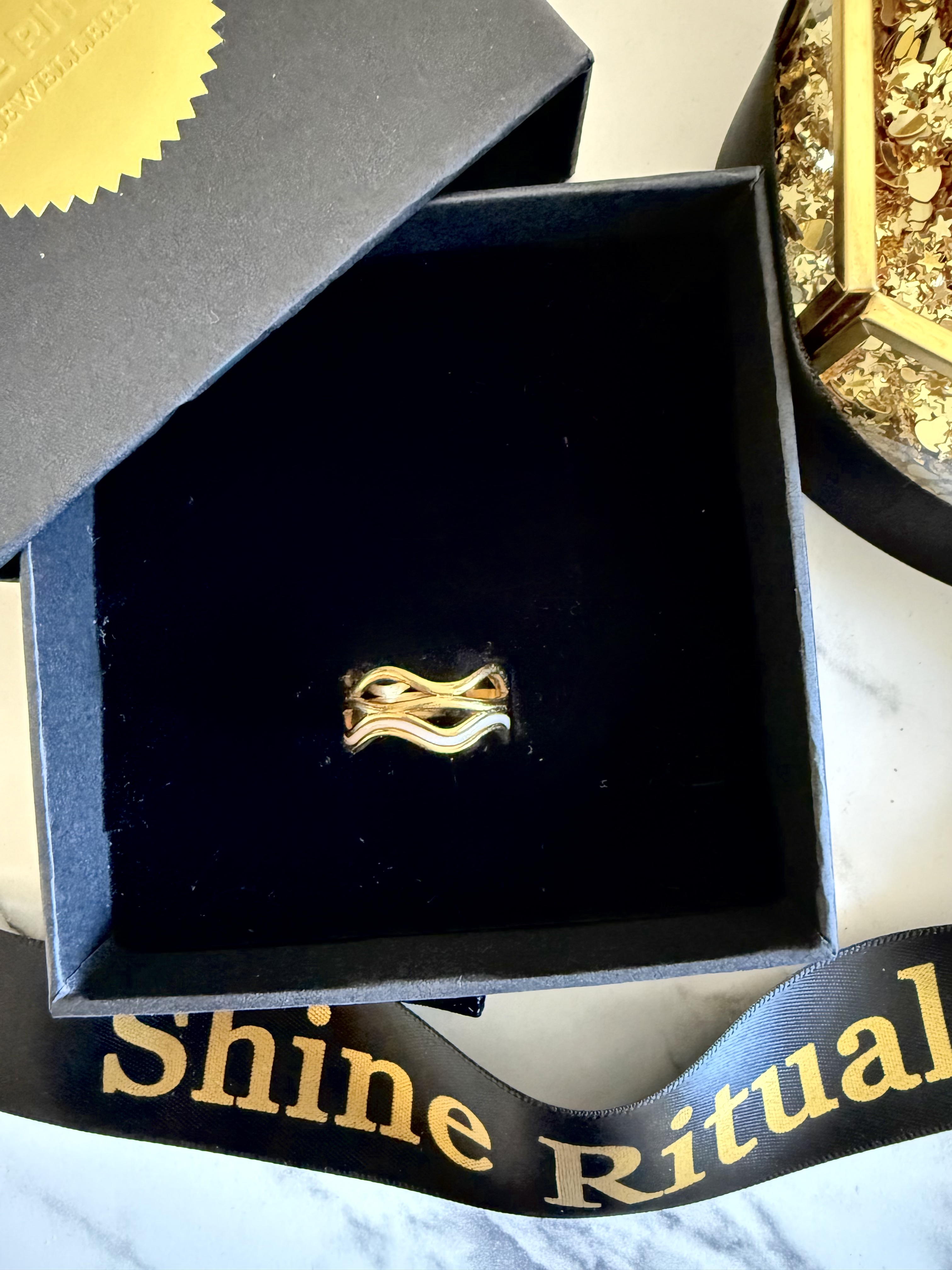 Karina wave ring | 18K gold plated Waterproof Ring
