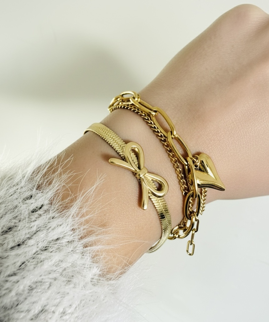 Eva Gold Bow Bracelet