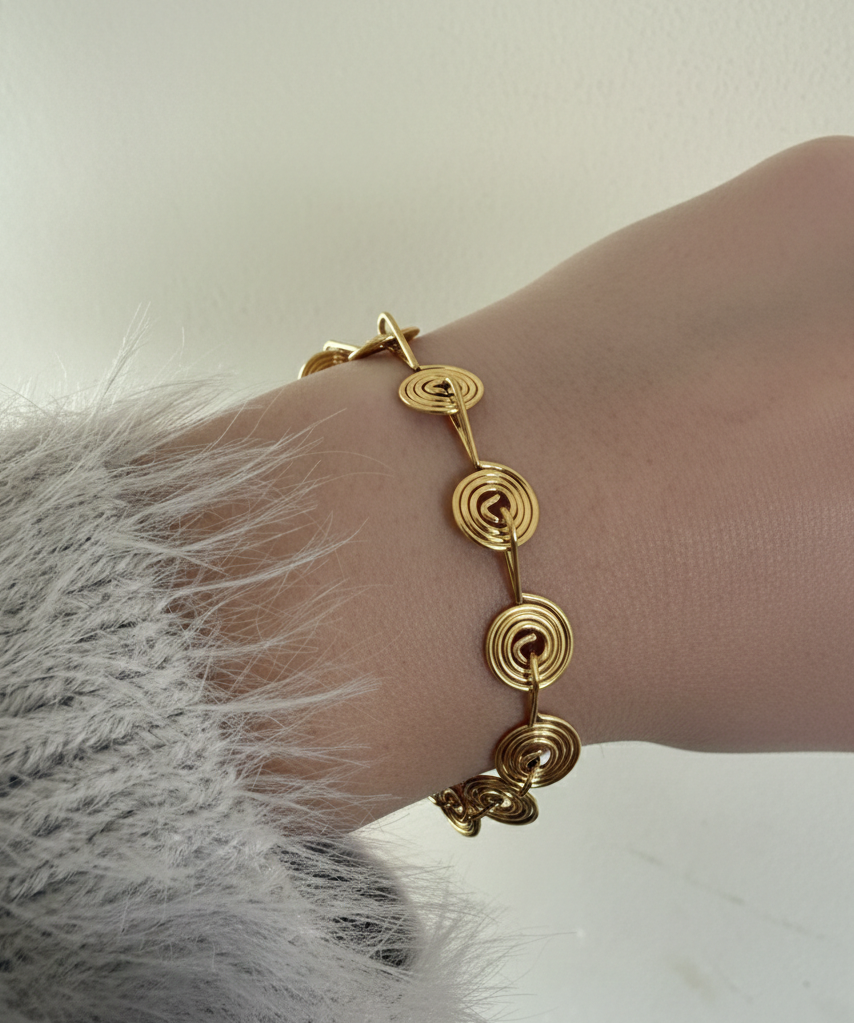 Reina Gold Spiral Bracelet
