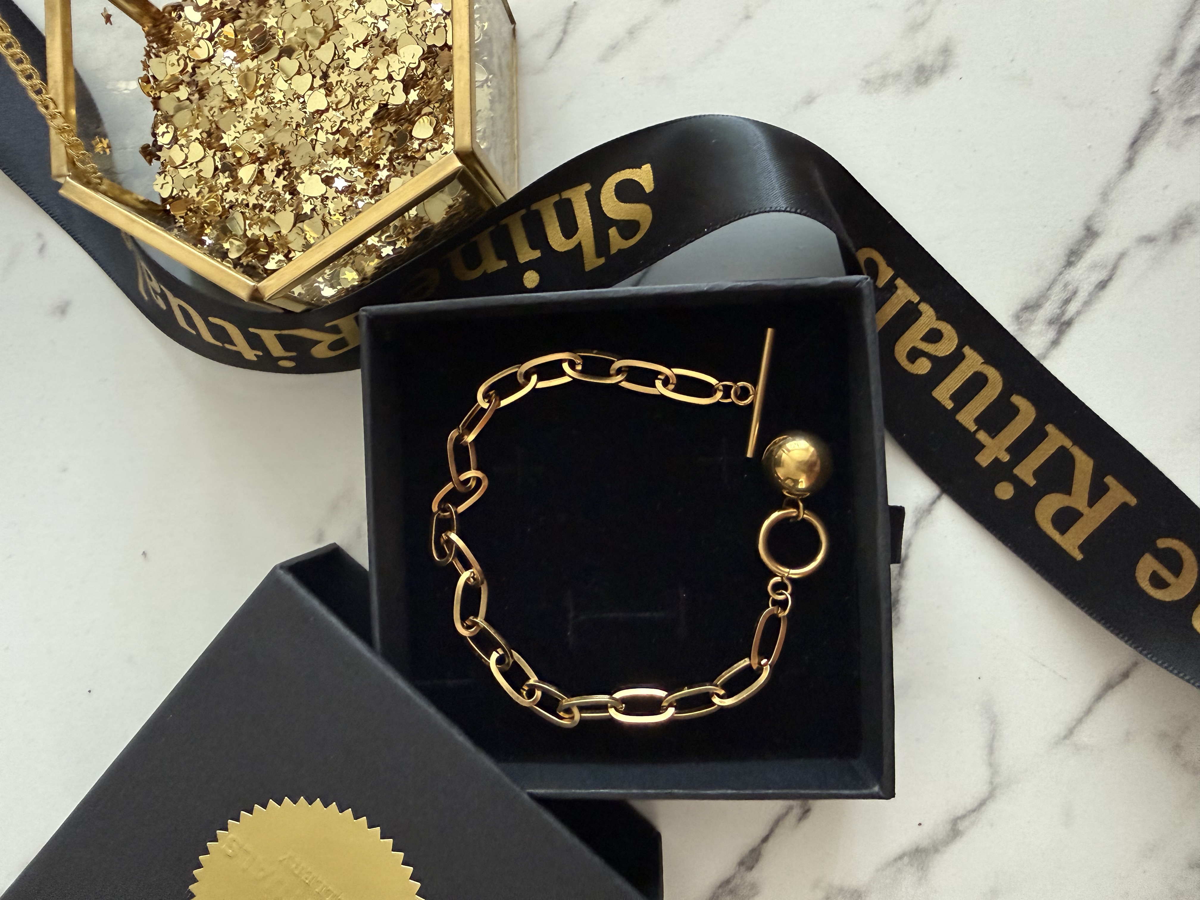 Elin Gold Link Bracelet- waterproof and tarnish free bracelet