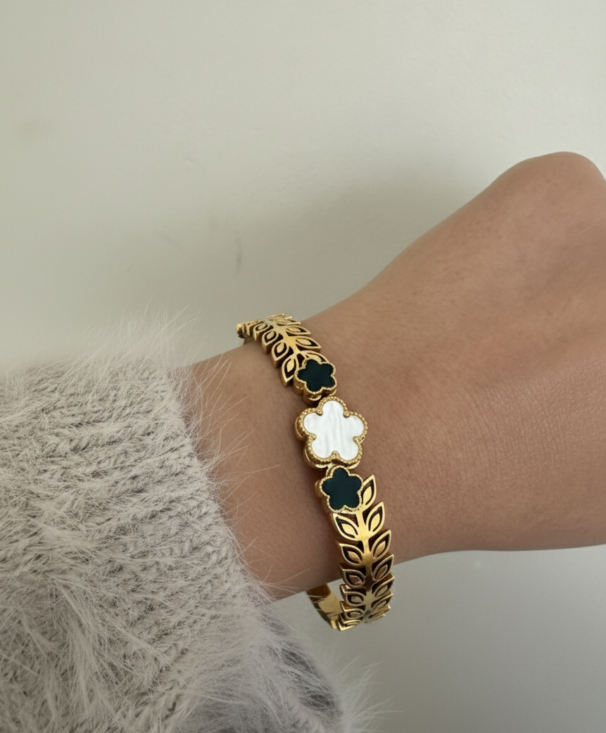 Mira Gold Clover Bracelet