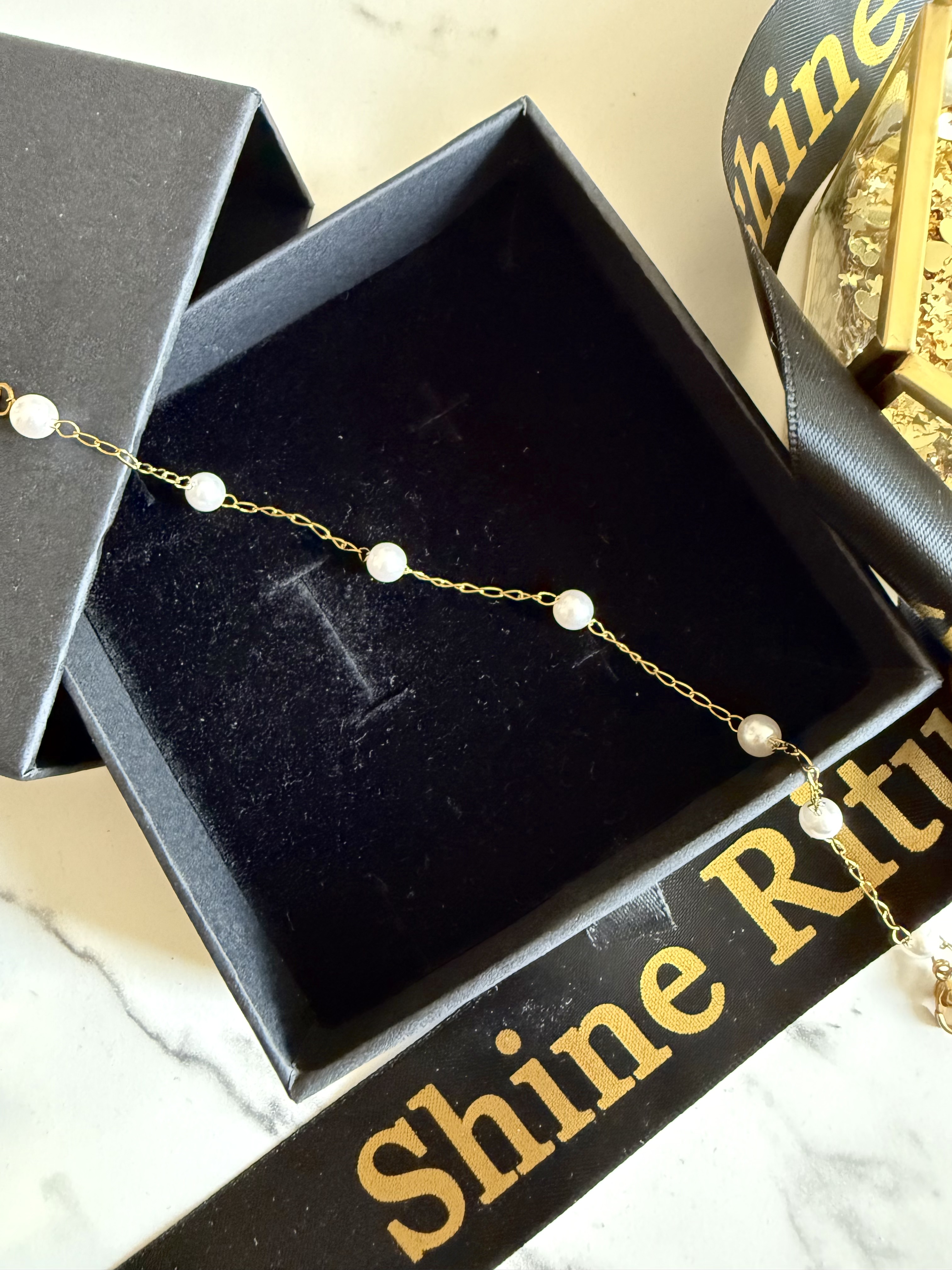 Elena Pearl Gold Chain Bracelet- 18K gold plated freshwater pearl