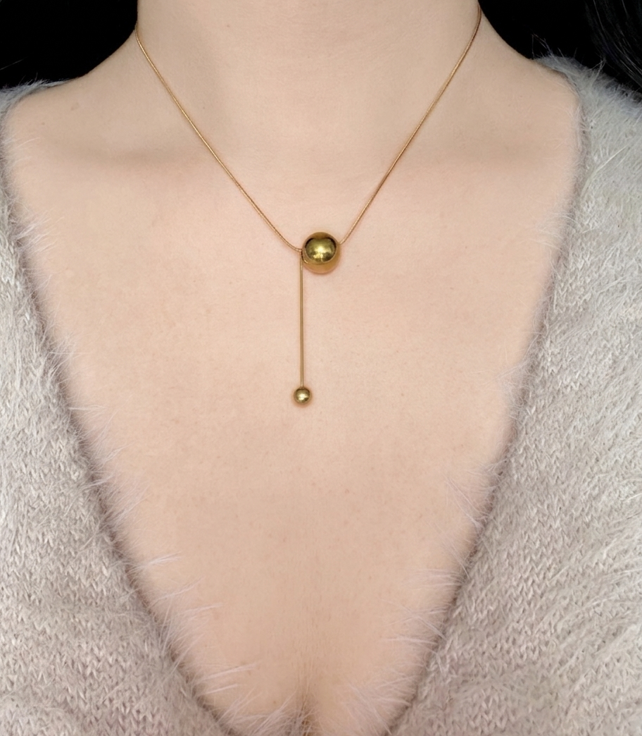 Diora Necklace