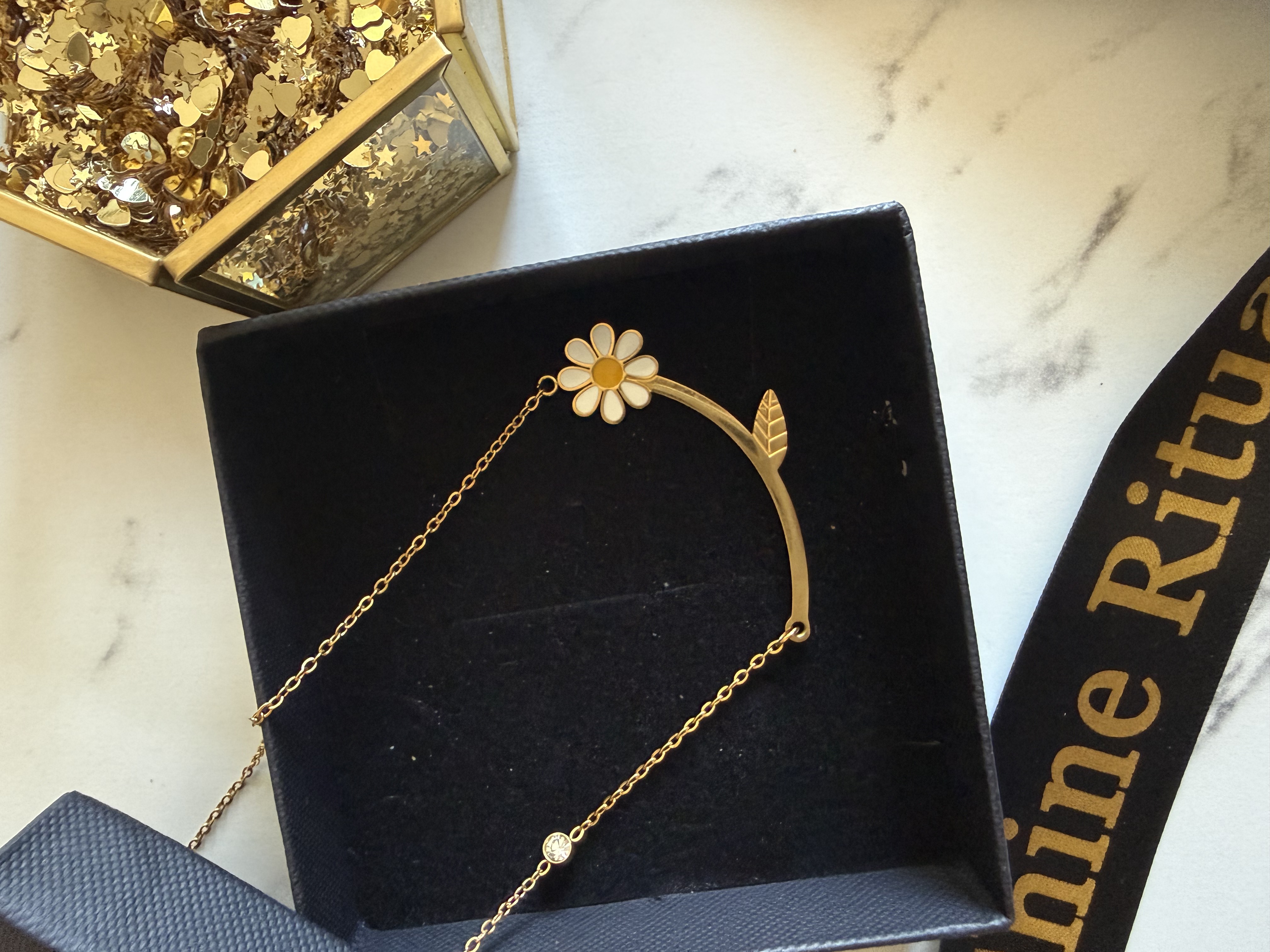Lilly Necklace