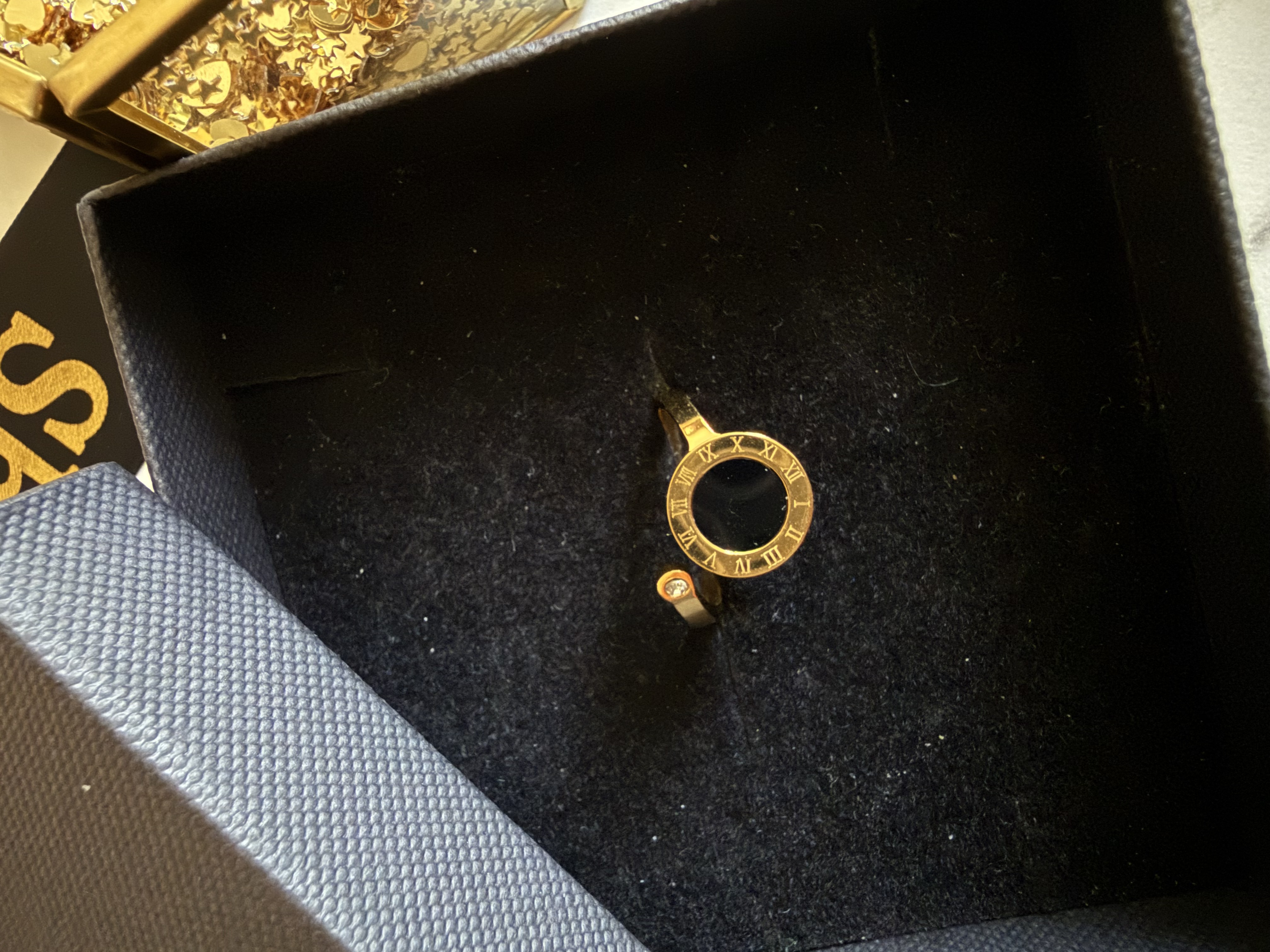 Nia Ring | Waterproof tarnish free ring
