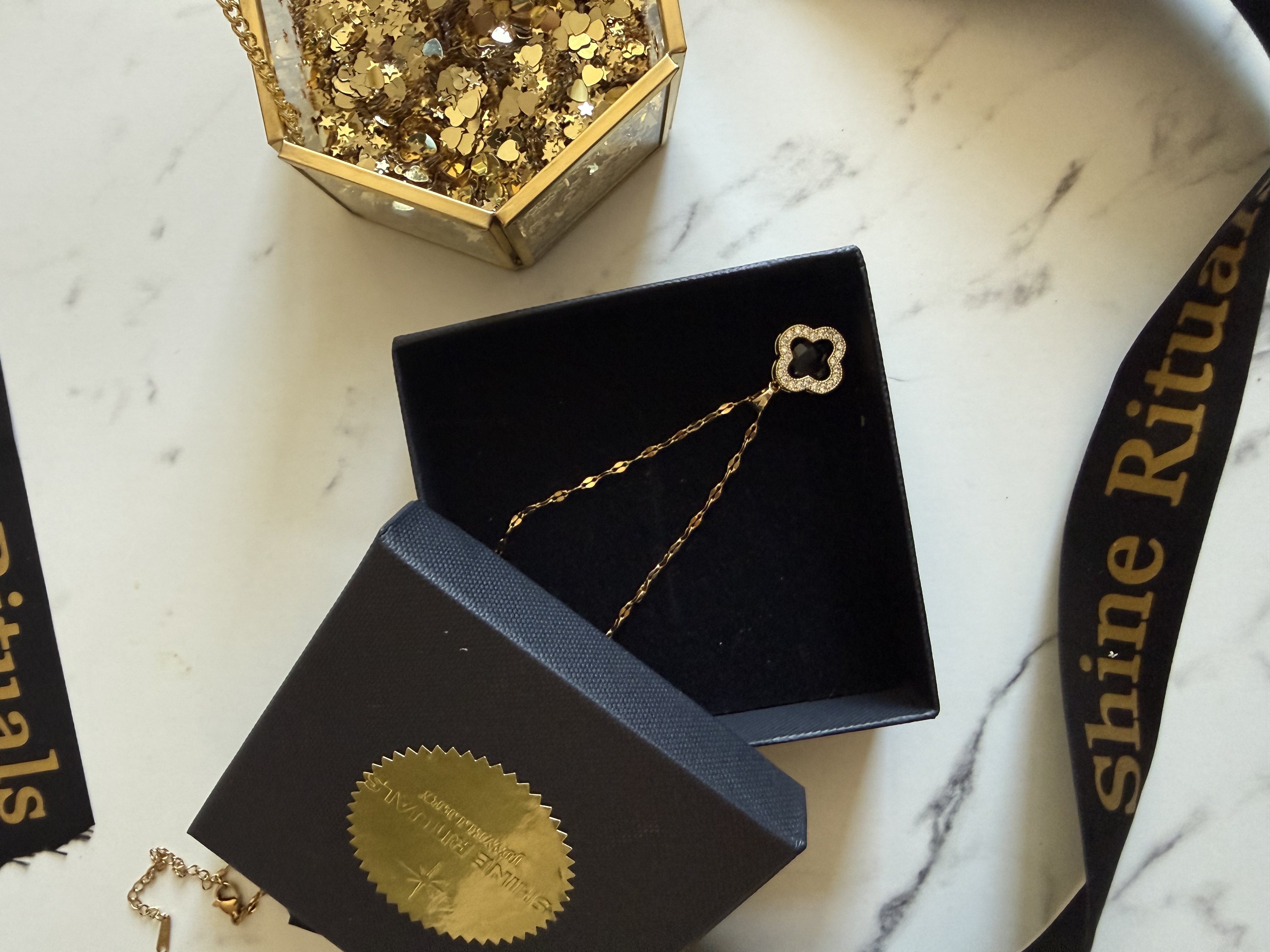 Arlo Necklace