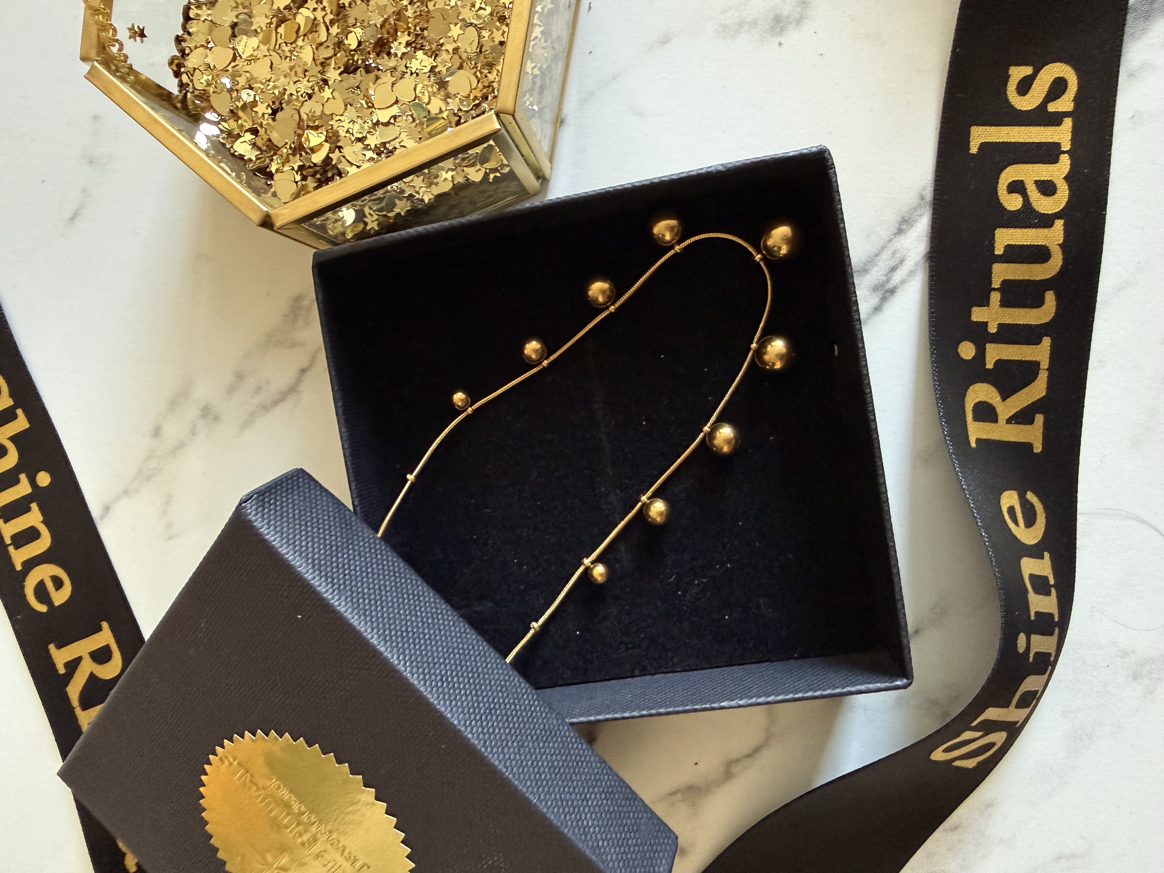 Calyra Necklace