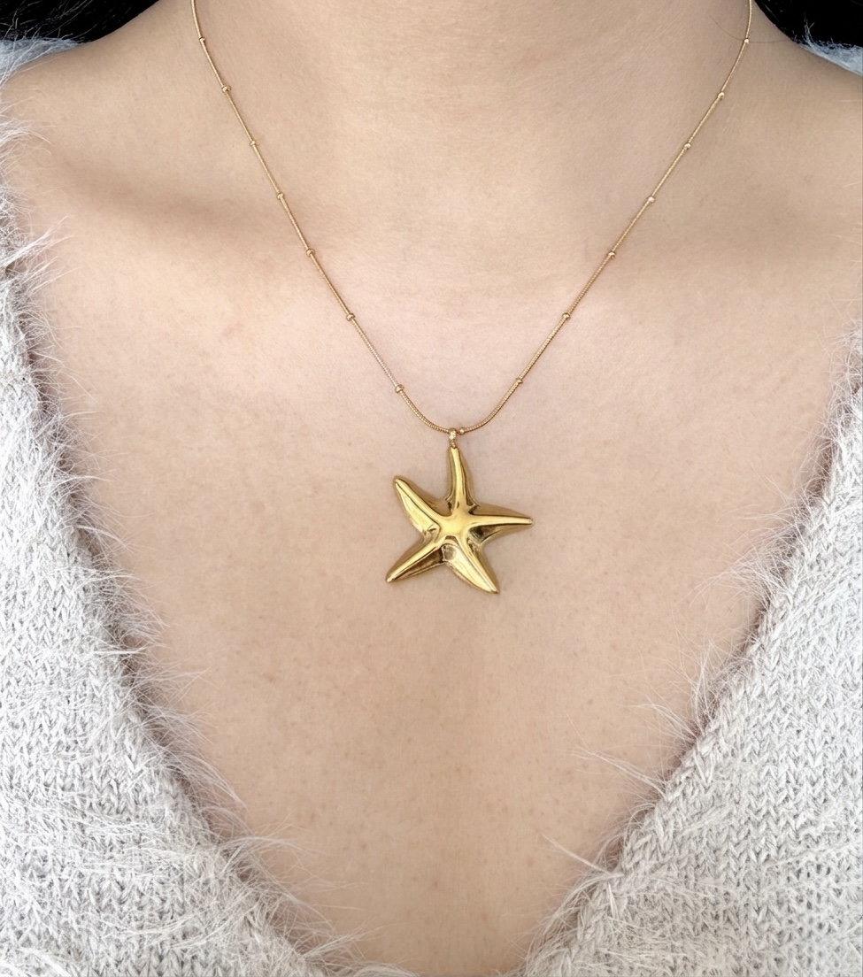 Goldstar Necklace