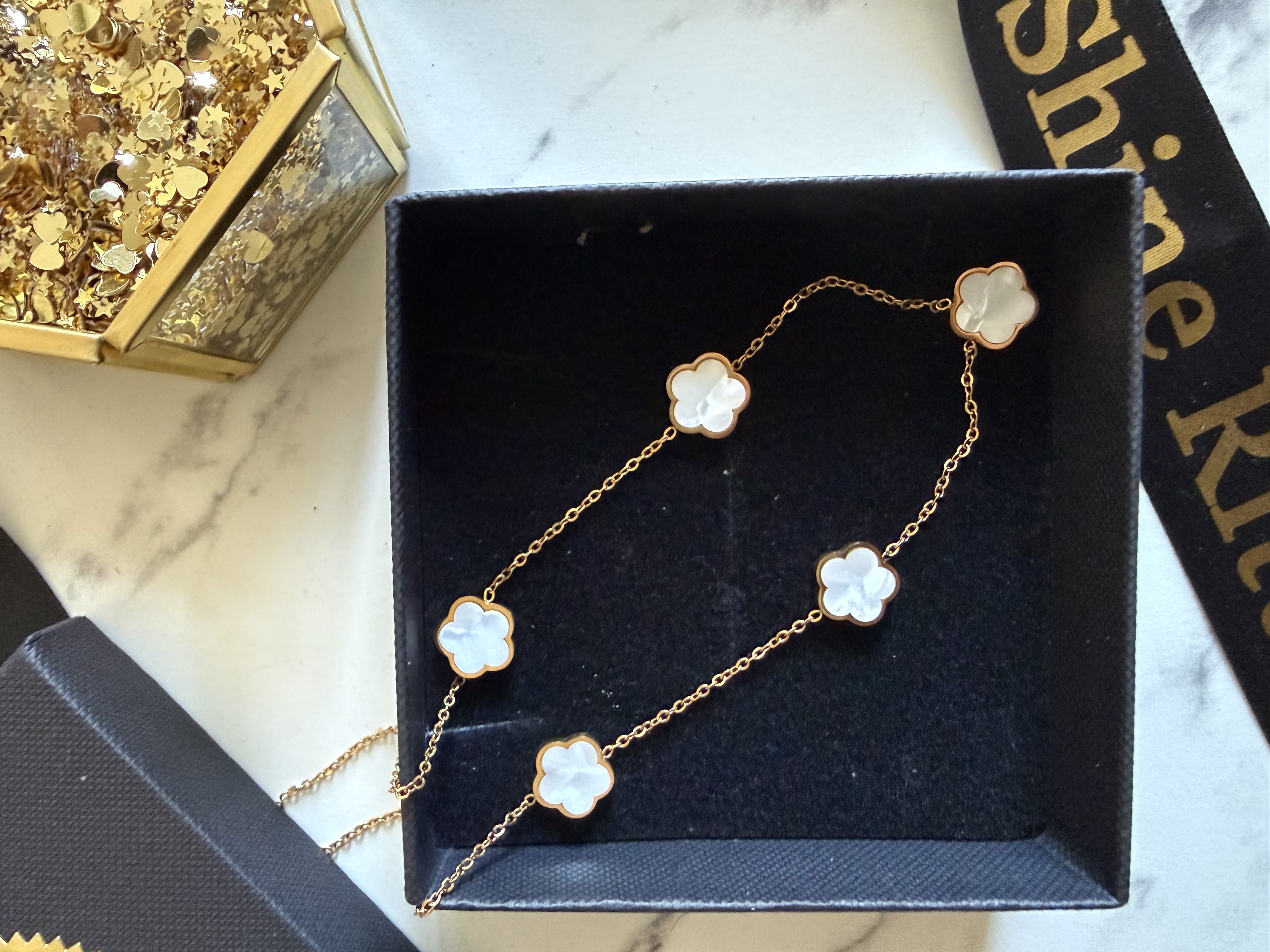 Arin Necklace