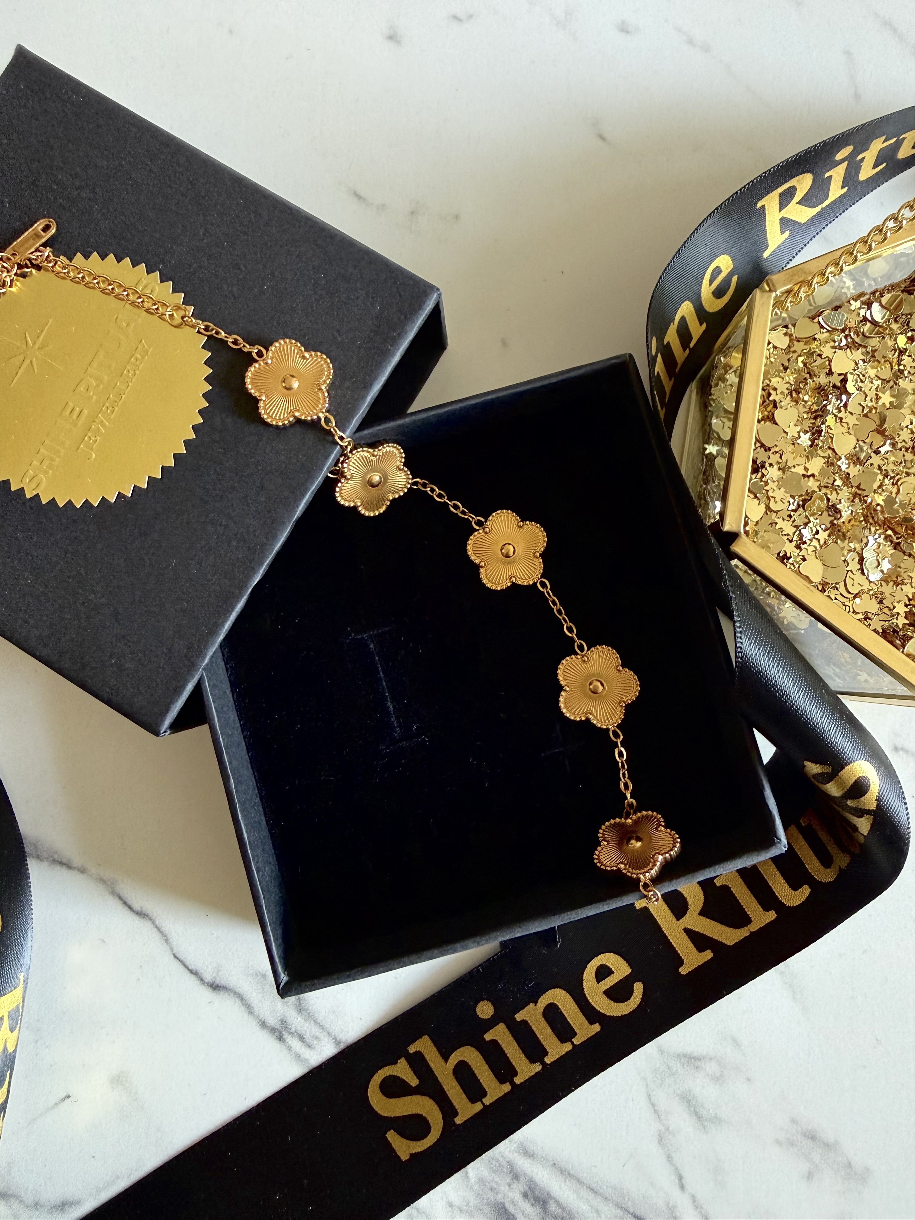 Classic Gold Clover Bracelet