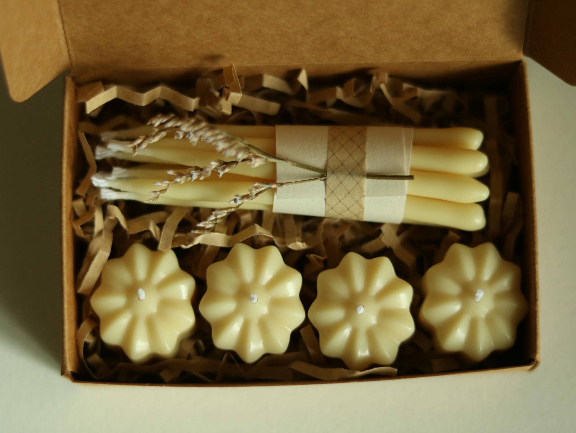 Velas de cumpleaños Flores Beige