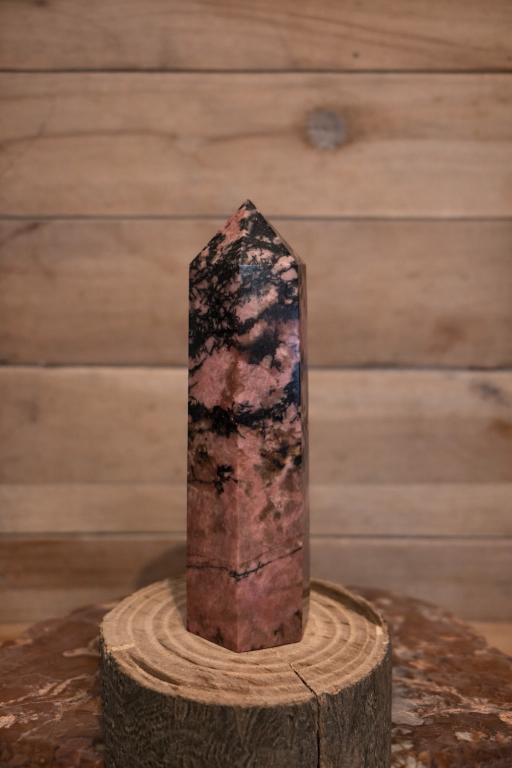 Pointe en Rhodonite