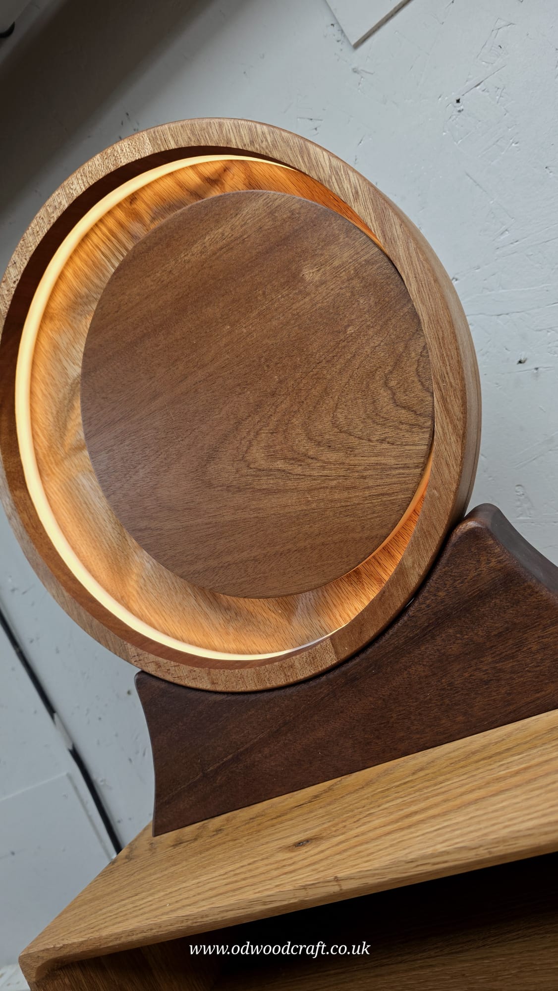 Handmade Wooden LED Lamp – Oak & Sapele Circle Design – Modern Ambient Light