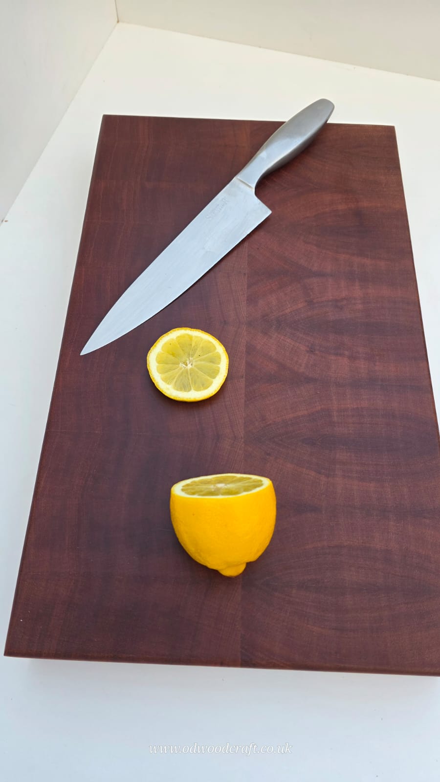 Mixed Hardwood End Grain Chopping Board (Meranti & Sapele Mix) – 46.5 x 28 x 5.3 cm – Extra Thick Butcher Block – Optional Finger Grooves