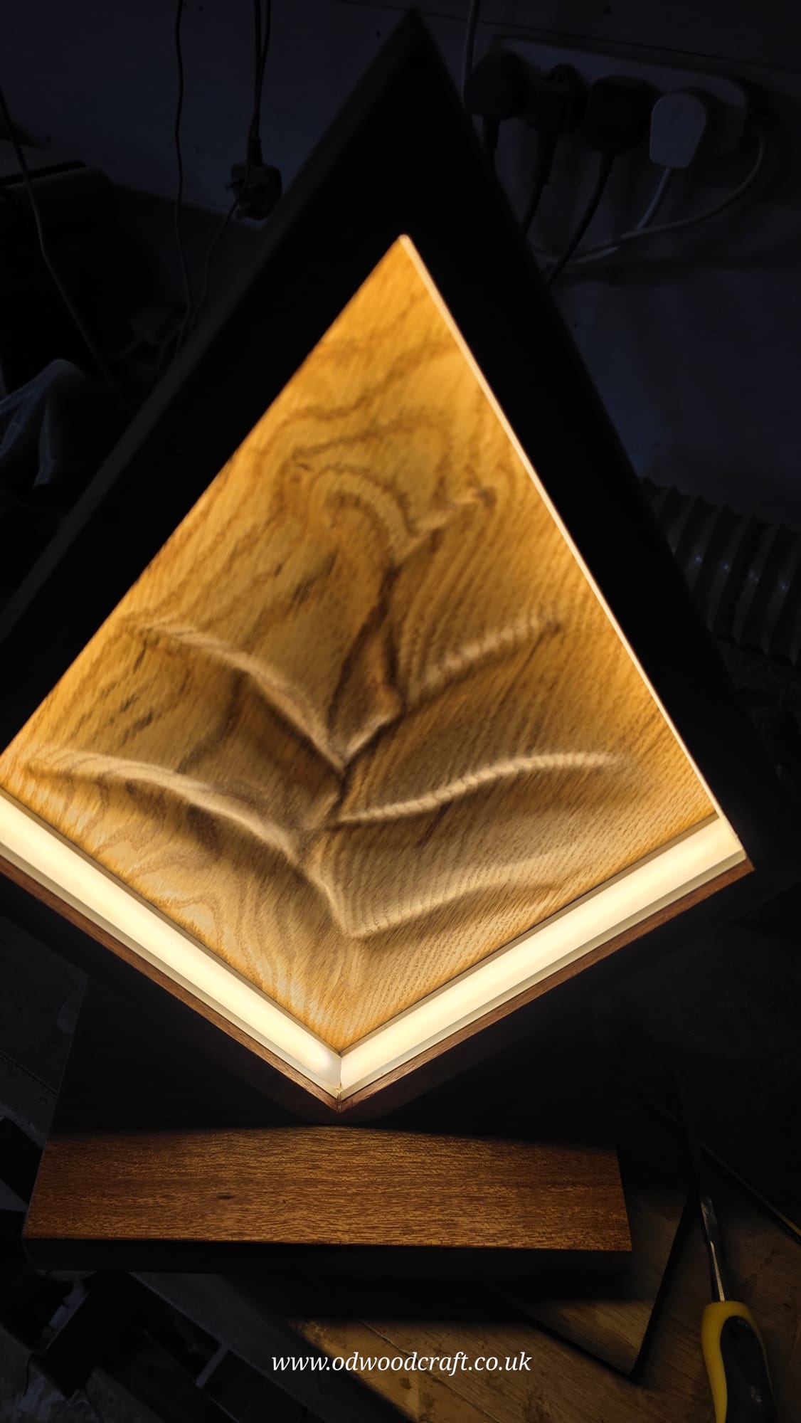 Handmade Diamond Wood Lamp | Modern Oak Ambient Light, USB Powered
