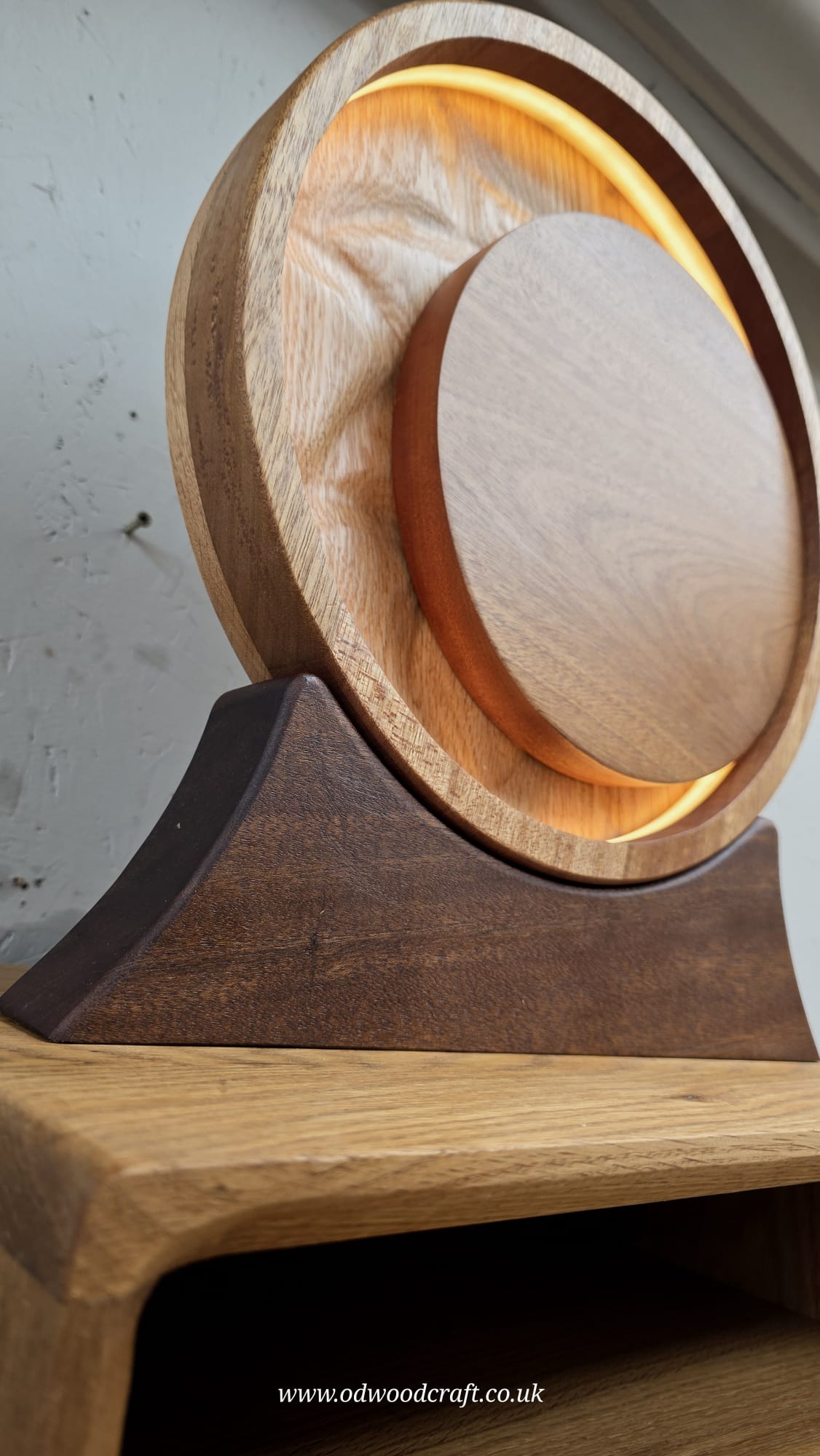 Handmade Wooden LED Lamp – Oak & Sapele Circle Design – Modern Ambient Light