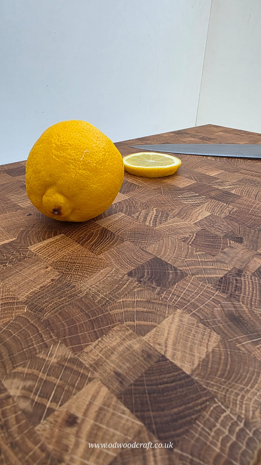 Heavy Duty Oak End Grain Cutting Board – 5cm Thick Butcher Block 50.7×29.5cm (Optional Finger Grooves)