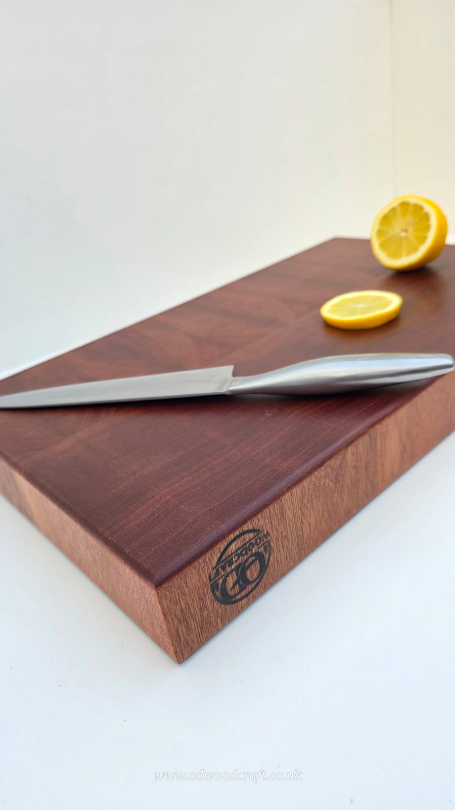 Mixed Hardwood End Grain Chopping Board (Meranti & Sapele Mix) – 46.5 x 28 x 5.3 cm – Extra Thick Butcher Block – Optional Finger Grooves
