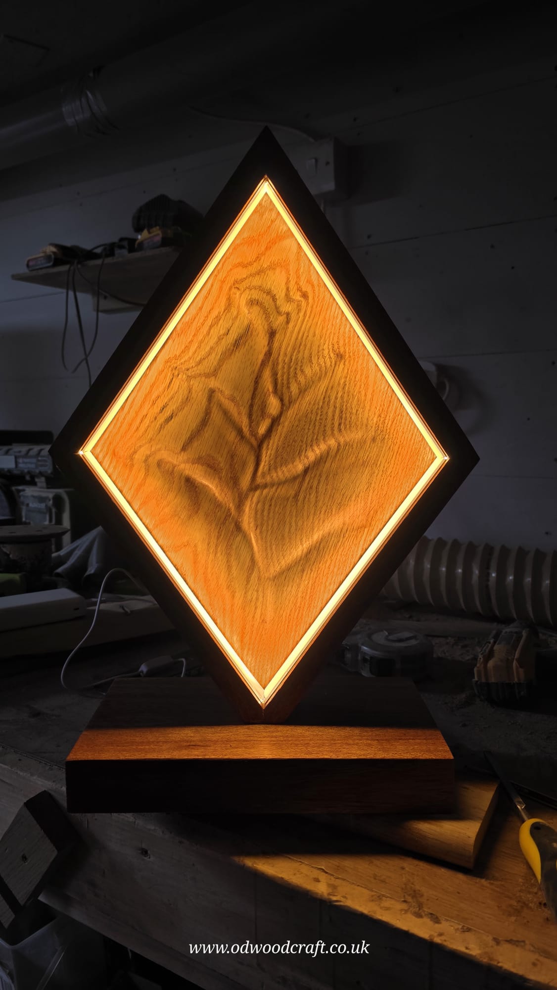 Handmade Diamond Wood Lamp | Modern Oak Ambient Light, USB Powered