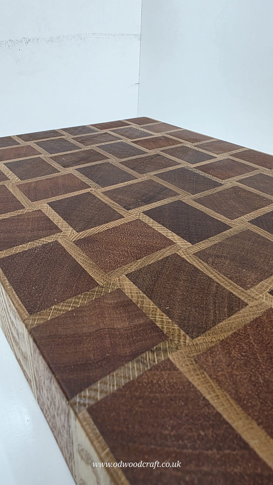 Handmade End Grain Chopping Board – Basket Pattern Meranti & Oak 