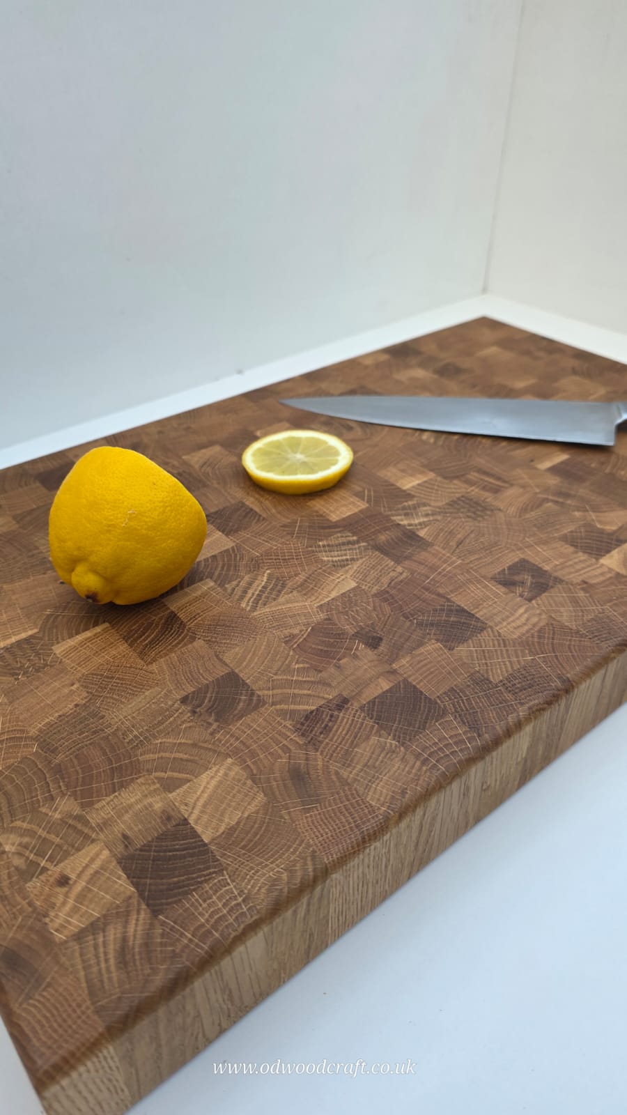 Heavy Duty Oak End Grain Cutting Board – 5cm Thick Butcher Block 50.7×29.5cm (Optional Finger Grooves)