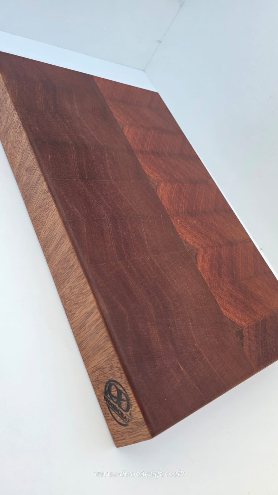 Extra Thick End Grain Meranti Chopping Board 44.7×27.7cm – Heavy Butcher Block with Juice Groove (Optional Finger Grooves)