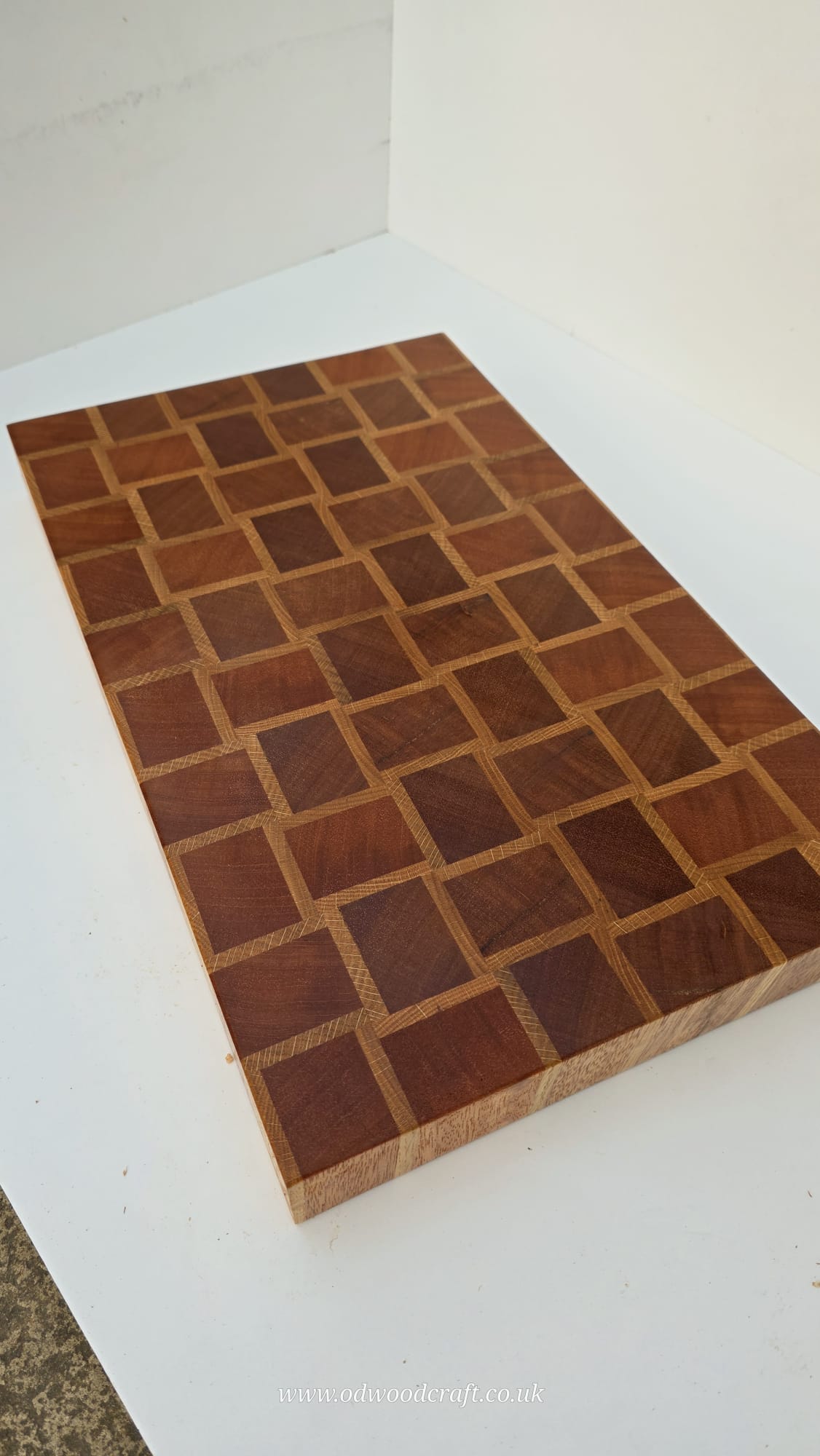 Handmade End Grain Chopping Board – Basket Pattern Meranti & Oak 