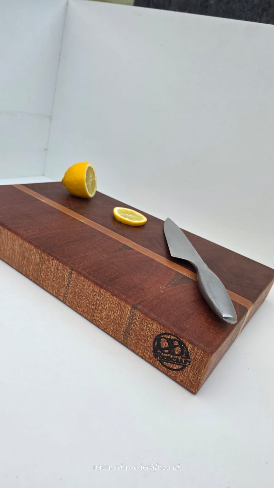 Mixed Hardwood End Grain Chopping Board with Oak Strip – 43.4 x 27.5 x 4.8 cm – Thick Butcher Block – Optional Finger Grooves