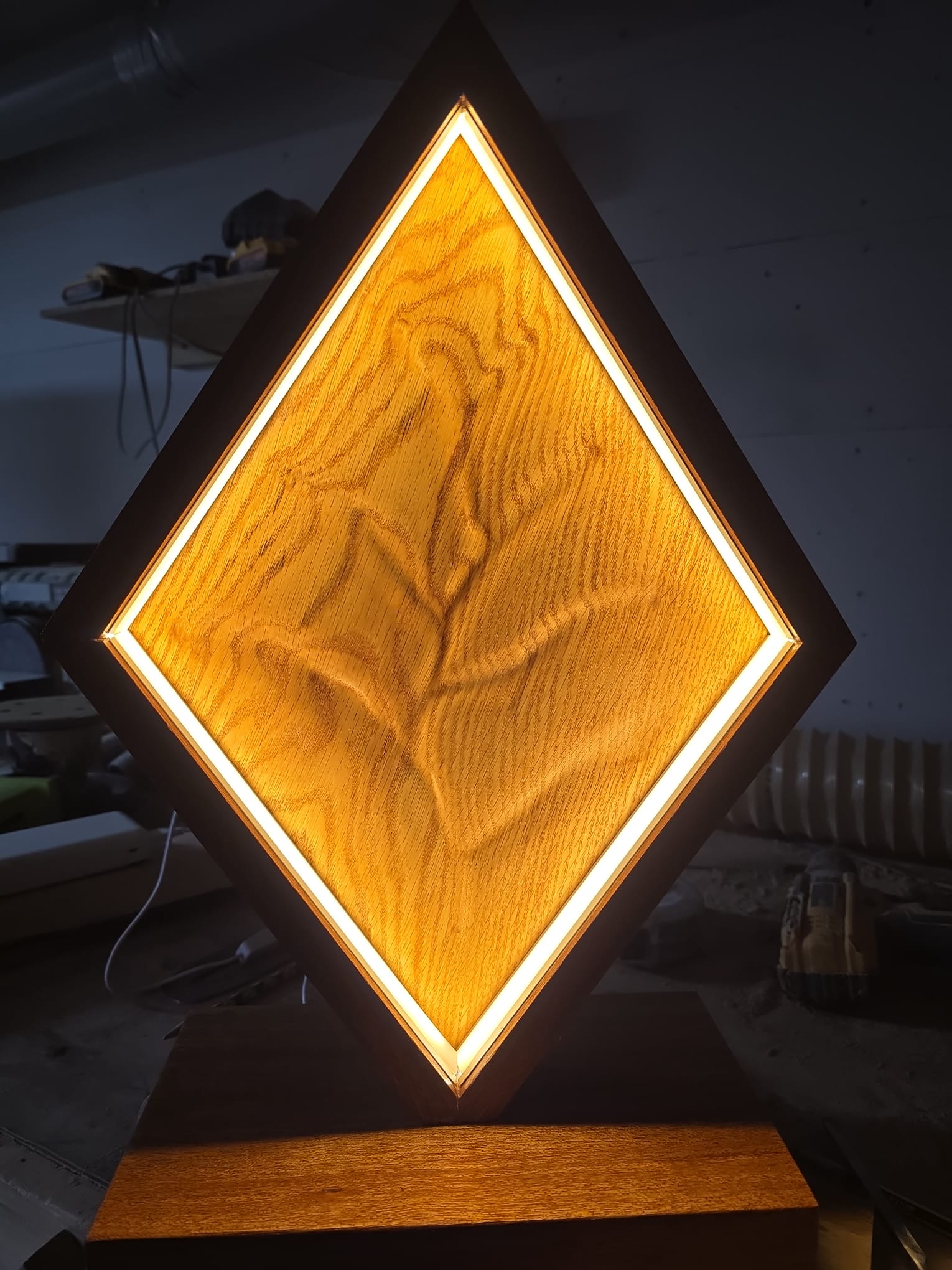 Handmade Diamond Wood Lamp | Modern Oak Ambient Light, USB Powered