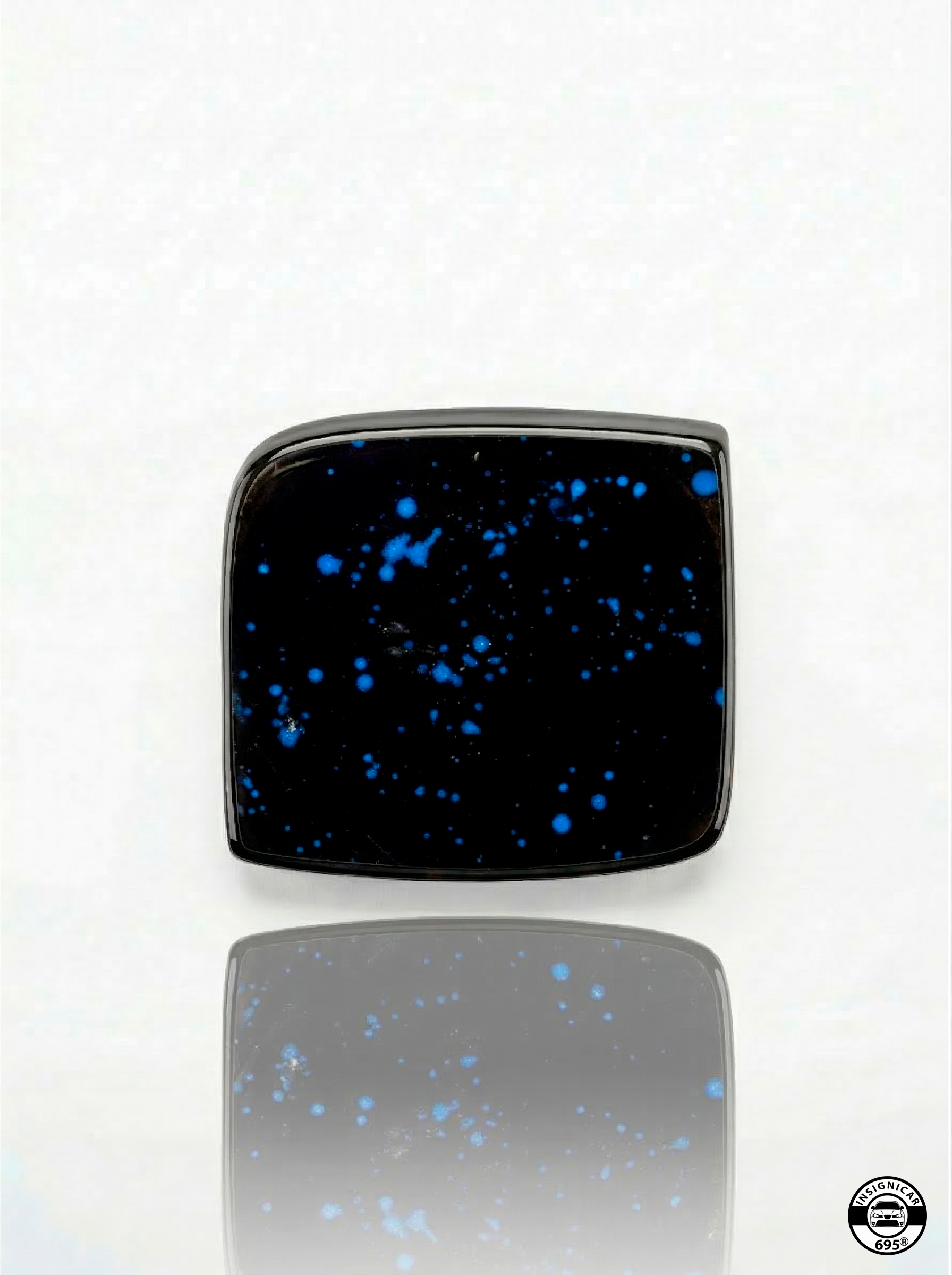 INSIGNIA DELANTERA "MIDNIGHT RAIN" (Compatible con SEAT)