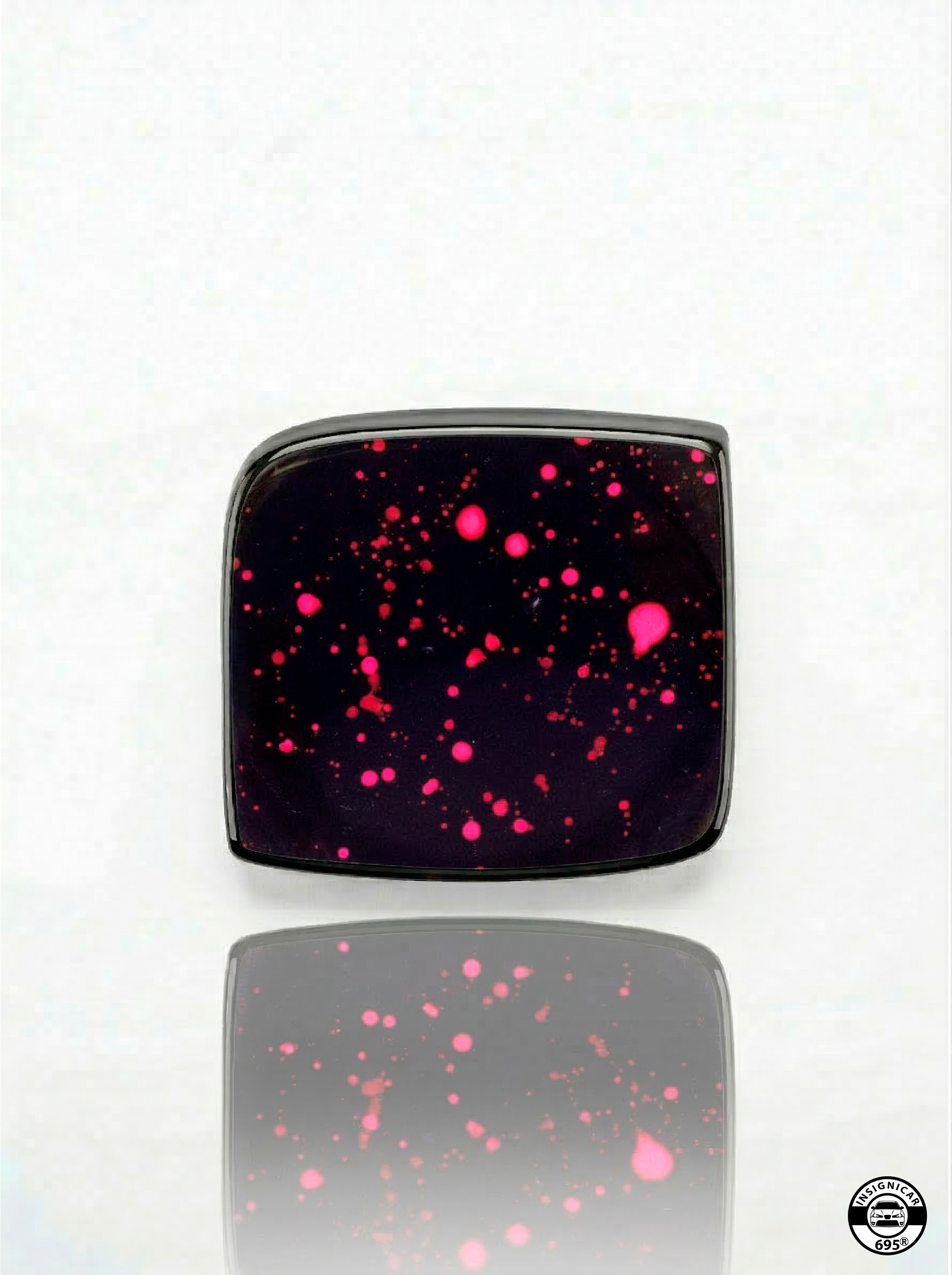 INSIGNIA DELANTERA "NEON GALAXY" (Compatible con SEAT)