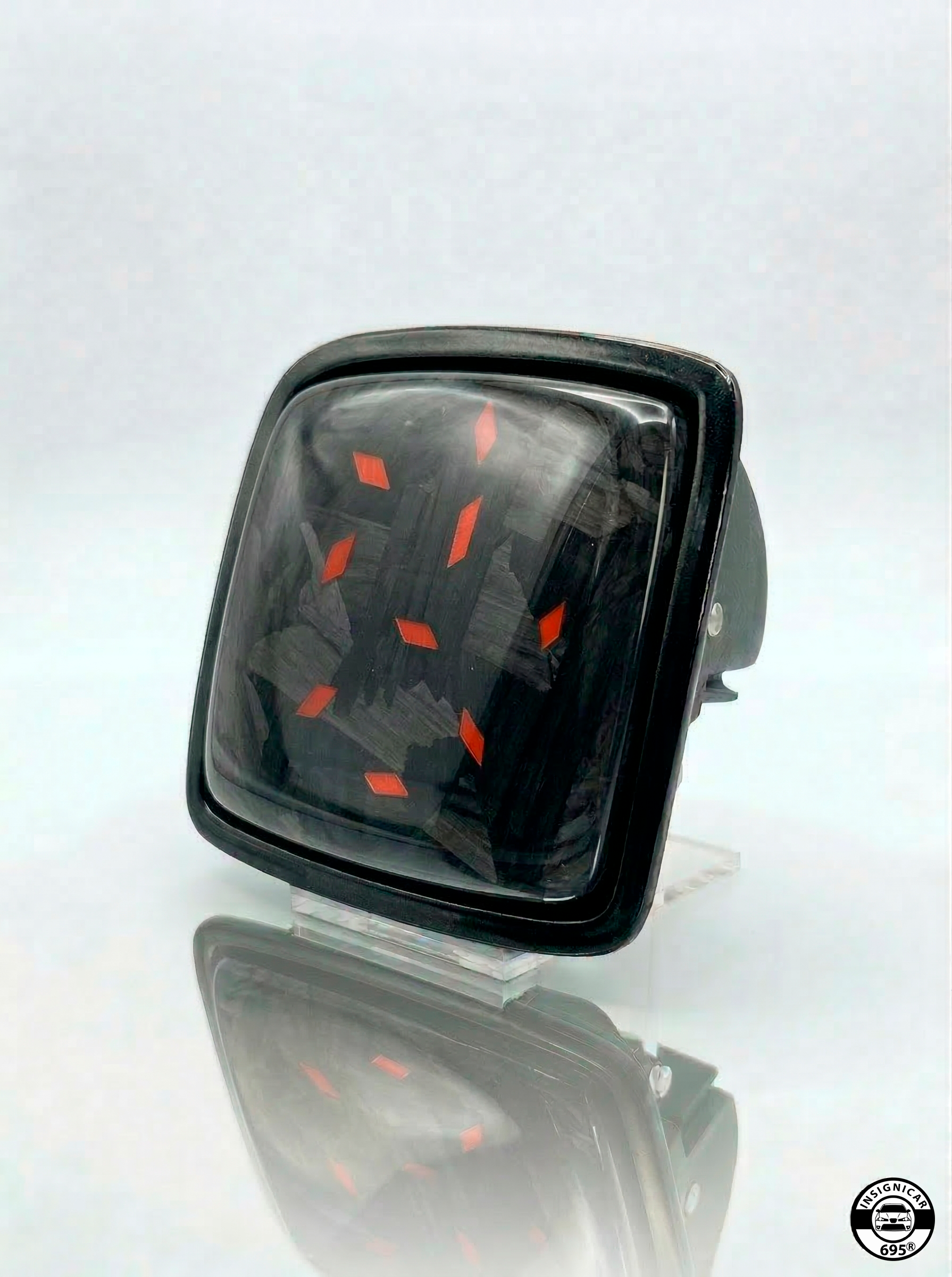 INSIGNIA TRASERA "CARBON STRIKE" (Compatible con SEAT)