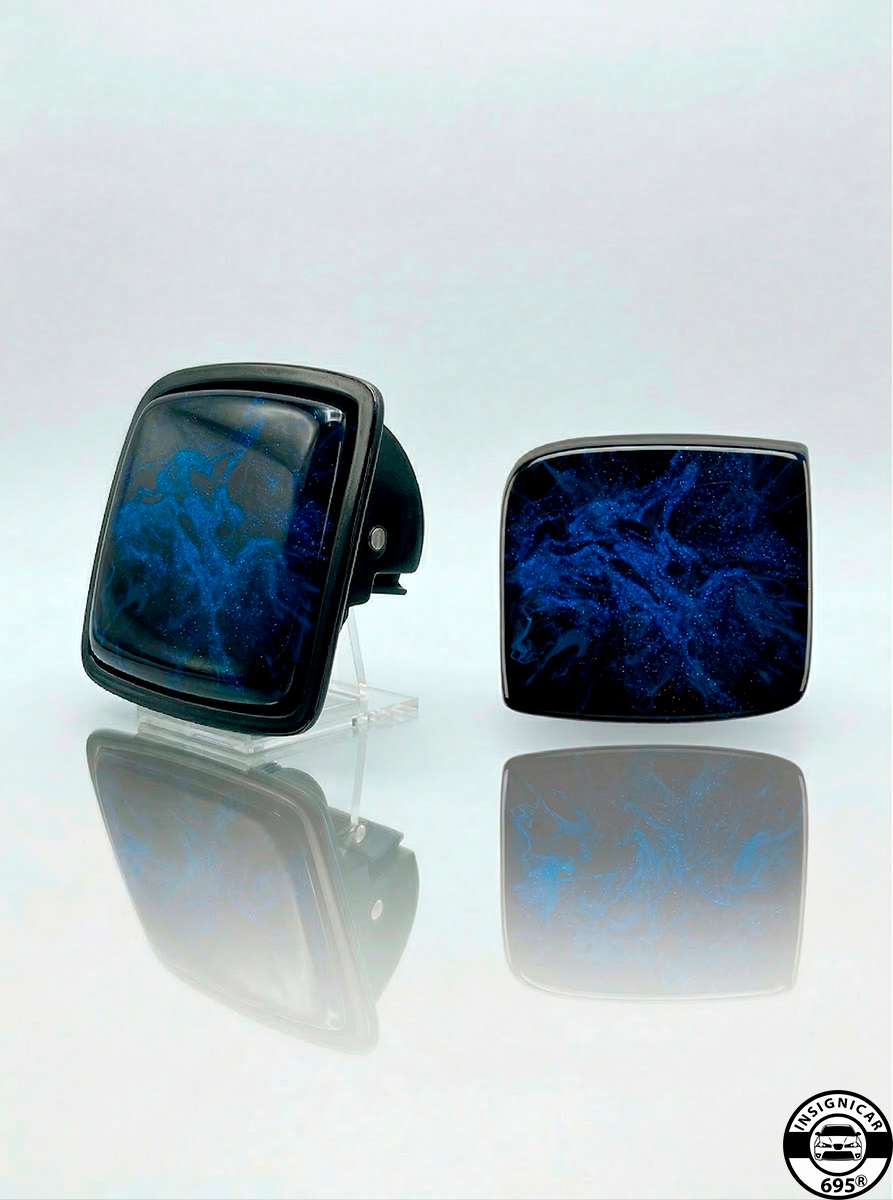 PACK INSIGNIAS DELANTERA Y TRASERA "DARK LIGHTING" 