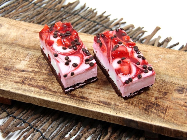 VEGAN AARDBEI GEBAKJE