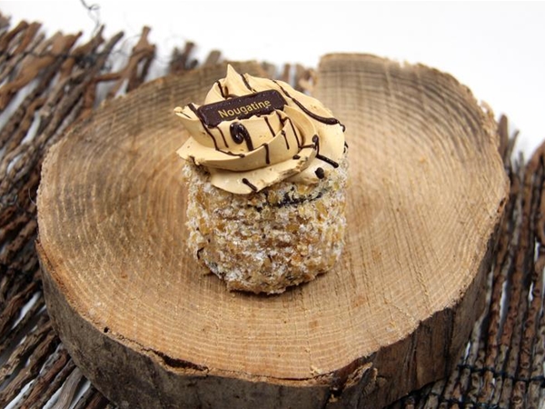 Nougatine Creme Gebakje