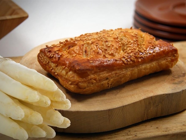 Ham Aspergebroodje
