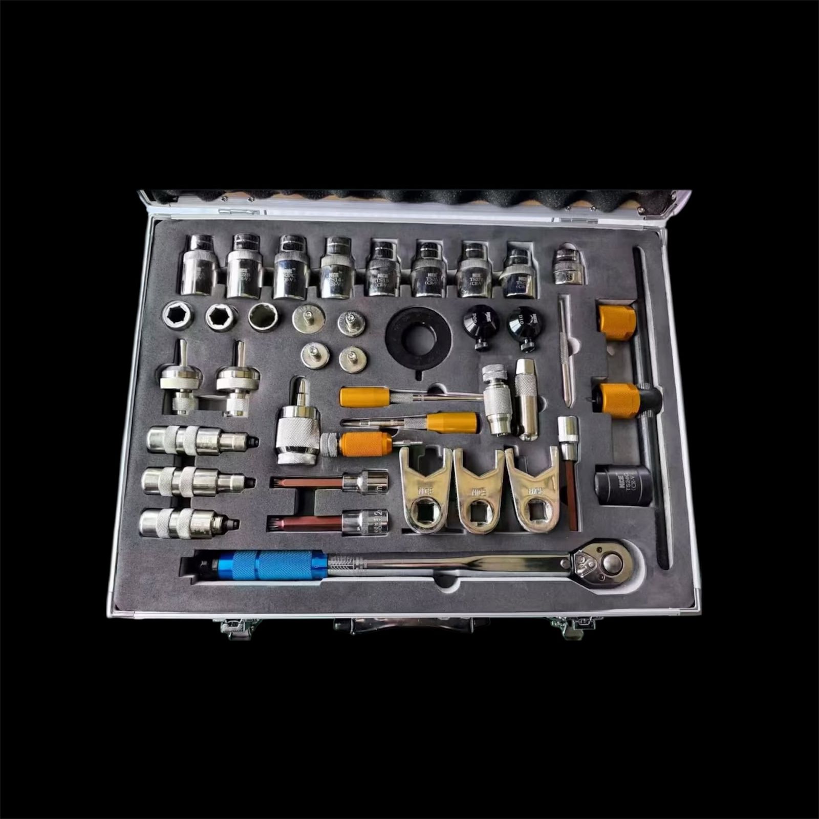 Professional Socket Wrench Set