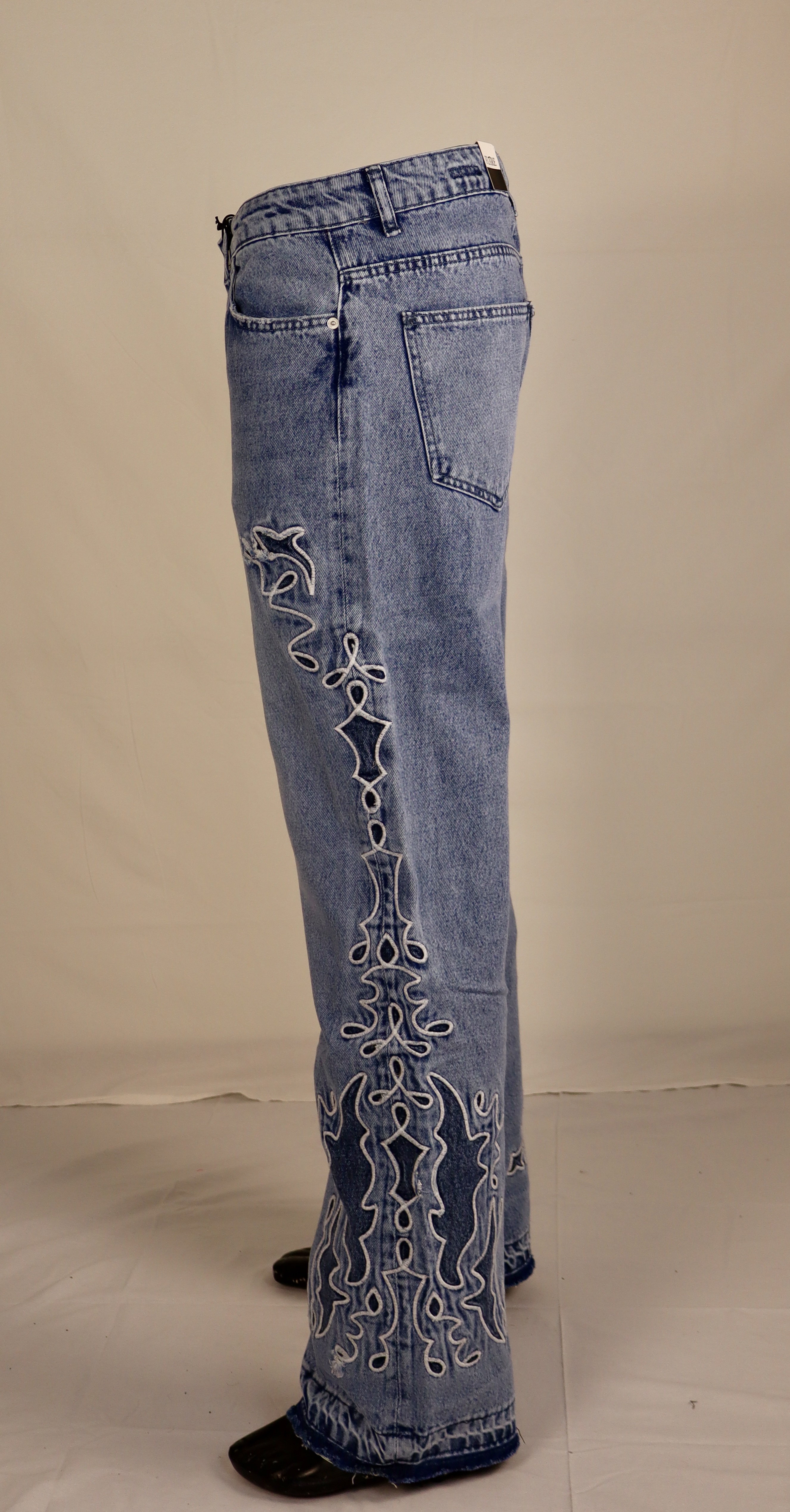 Geborduurde jeans