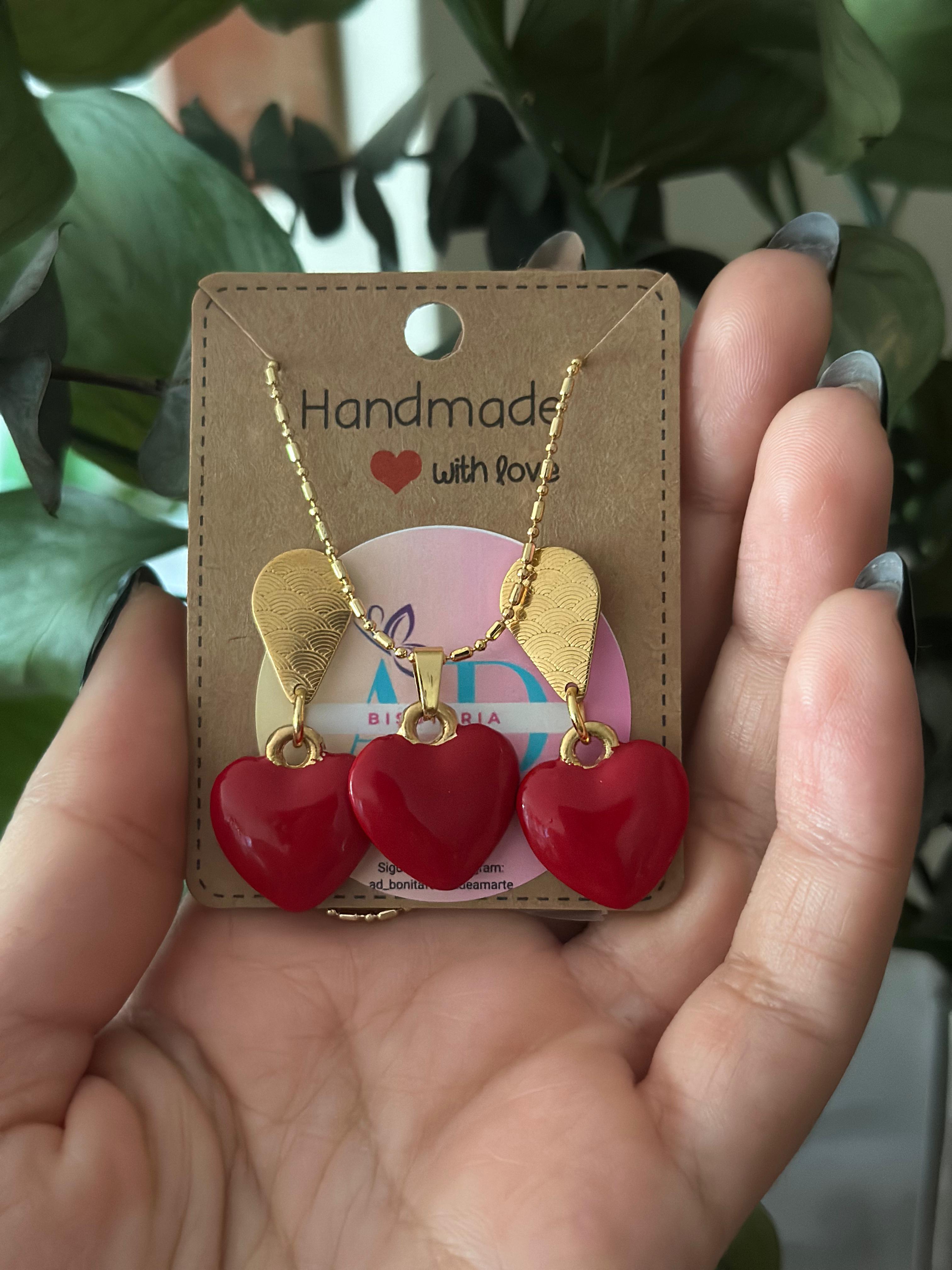 Aretes Corazón Rojo