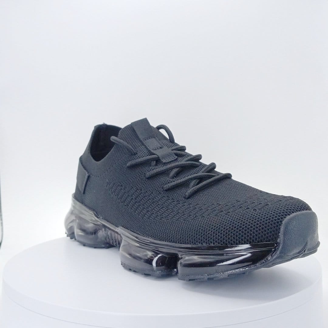 Tenis deportivos negros