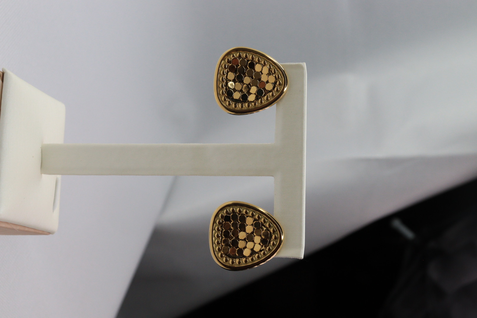 Brincos Amina Triângulo 