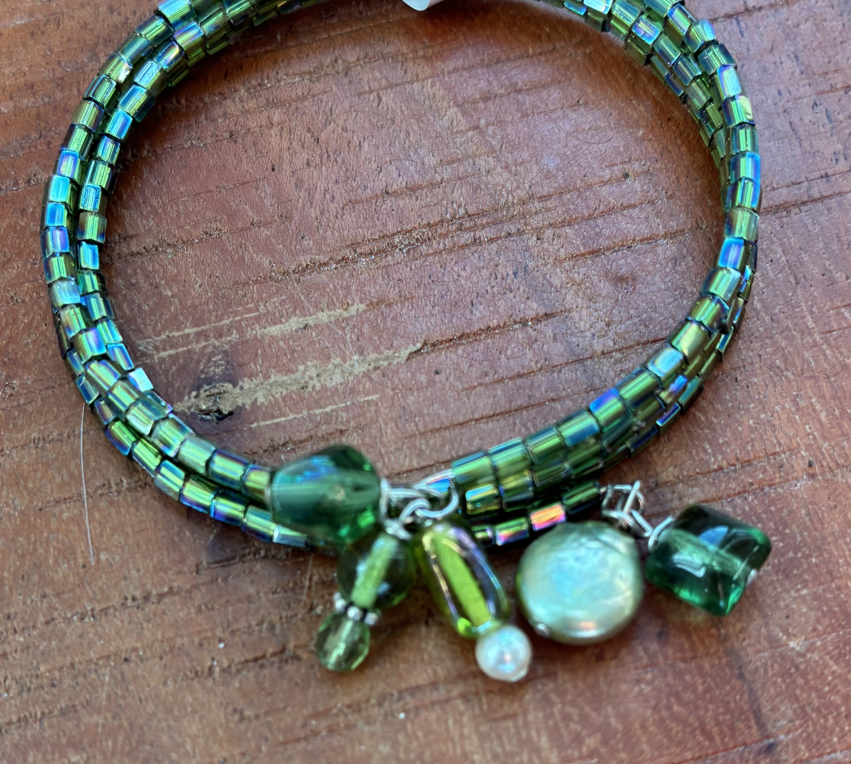 Shimmering Green Glass Beaded Bracelet